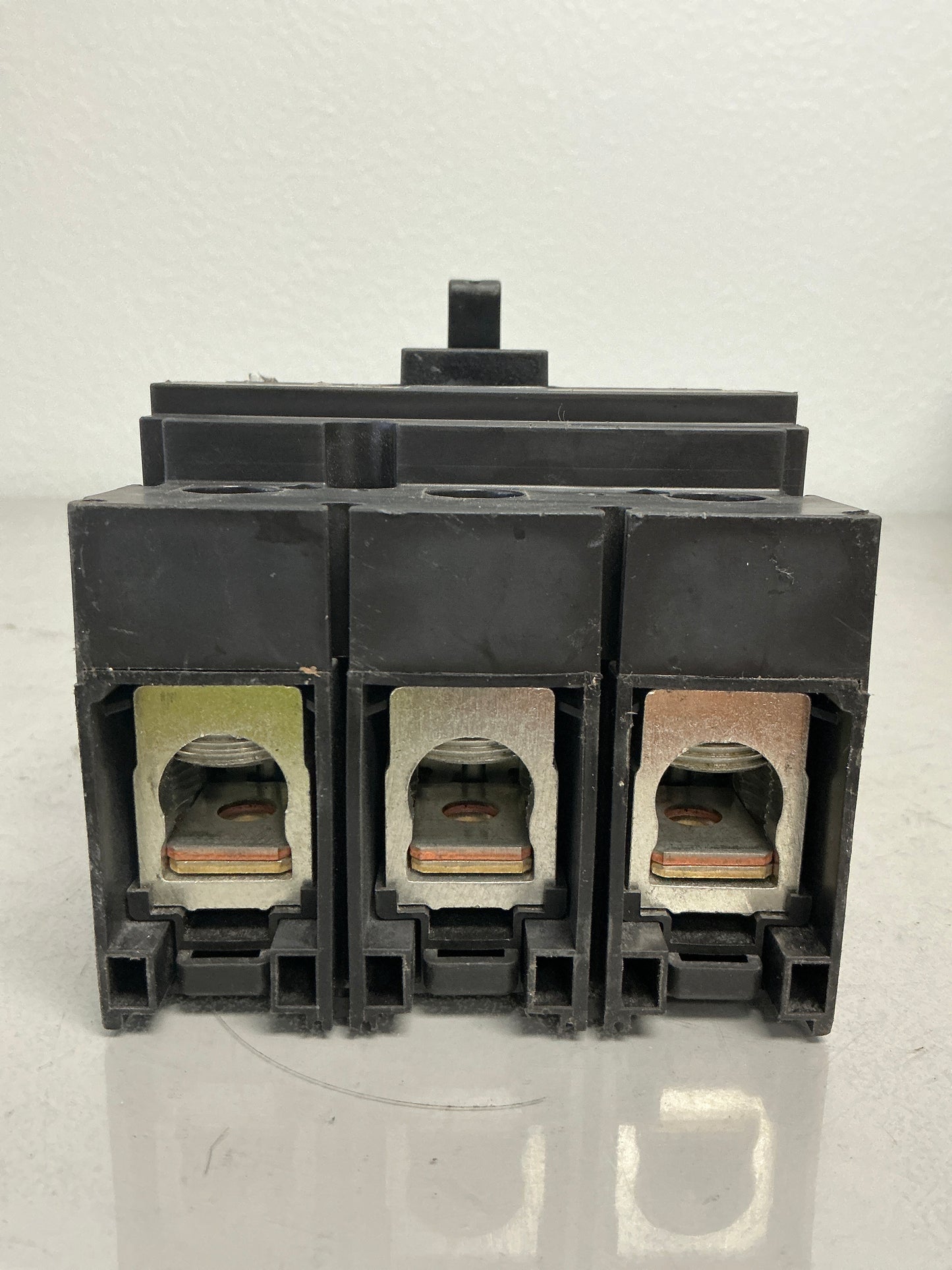 Used Square D JDL36200 3 Pole, 200 Amps, 600 Volts Circuit Breaker