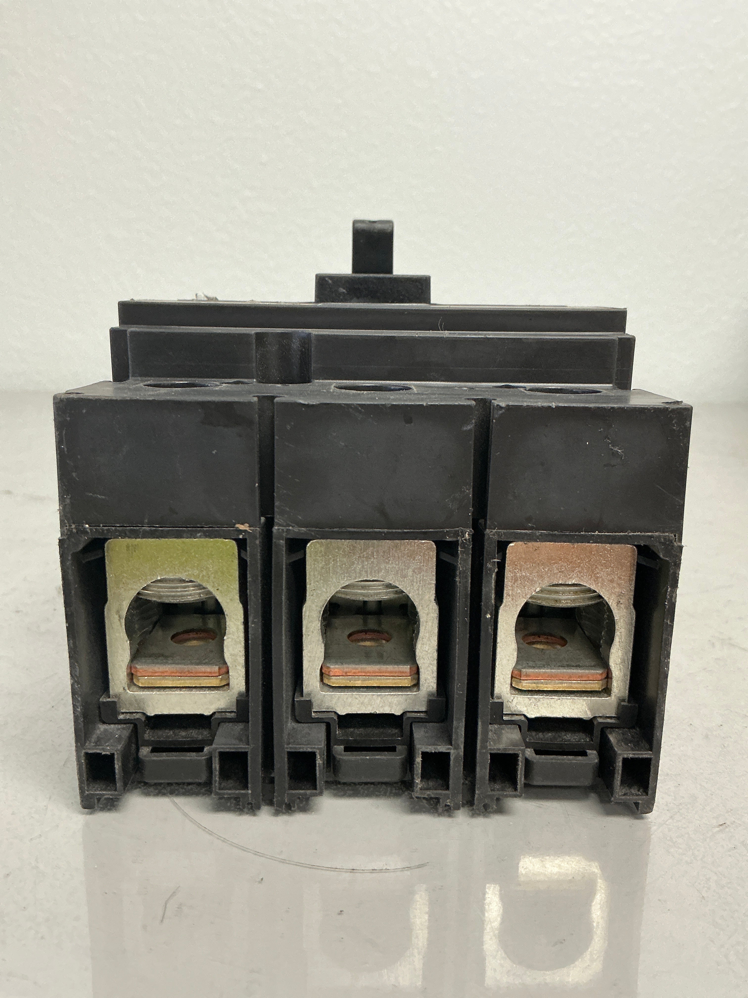Used Square D JDL36200 3 Pole, 200 Amps, 600 Volts Circuit Breaker