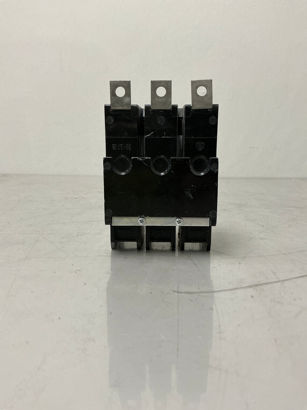 Used Eaton GHB3090 3Pole, 90Amps, 480 Volts Circuit Breaker