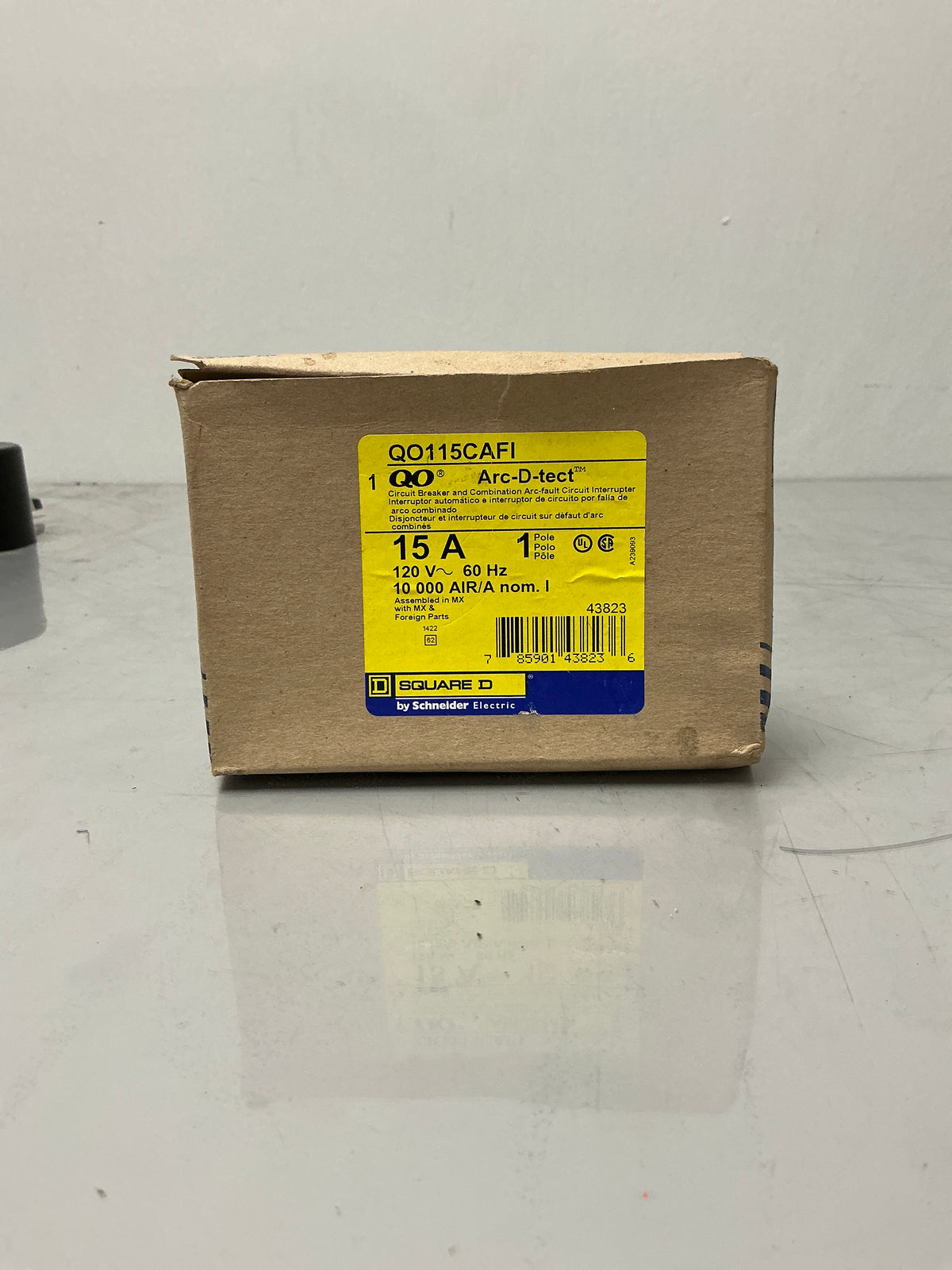 New Square D QO115CAFI 1Pole, 15Amps, 120 Volts Circuit Breaker