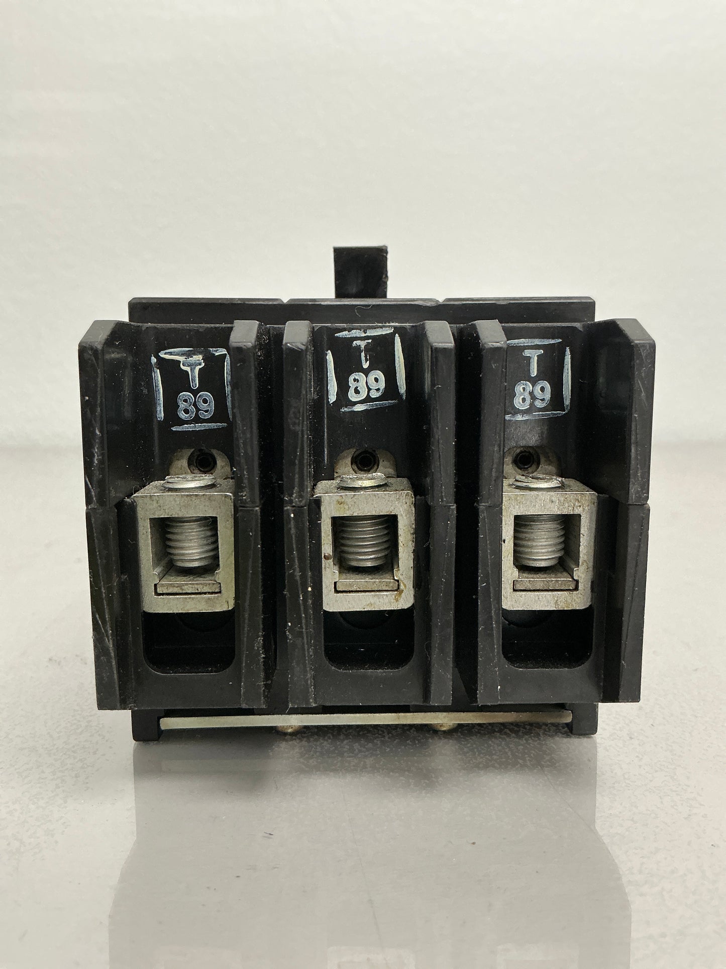 Used GHB3040 3 Pole, 40Amps, 277/480 Volts