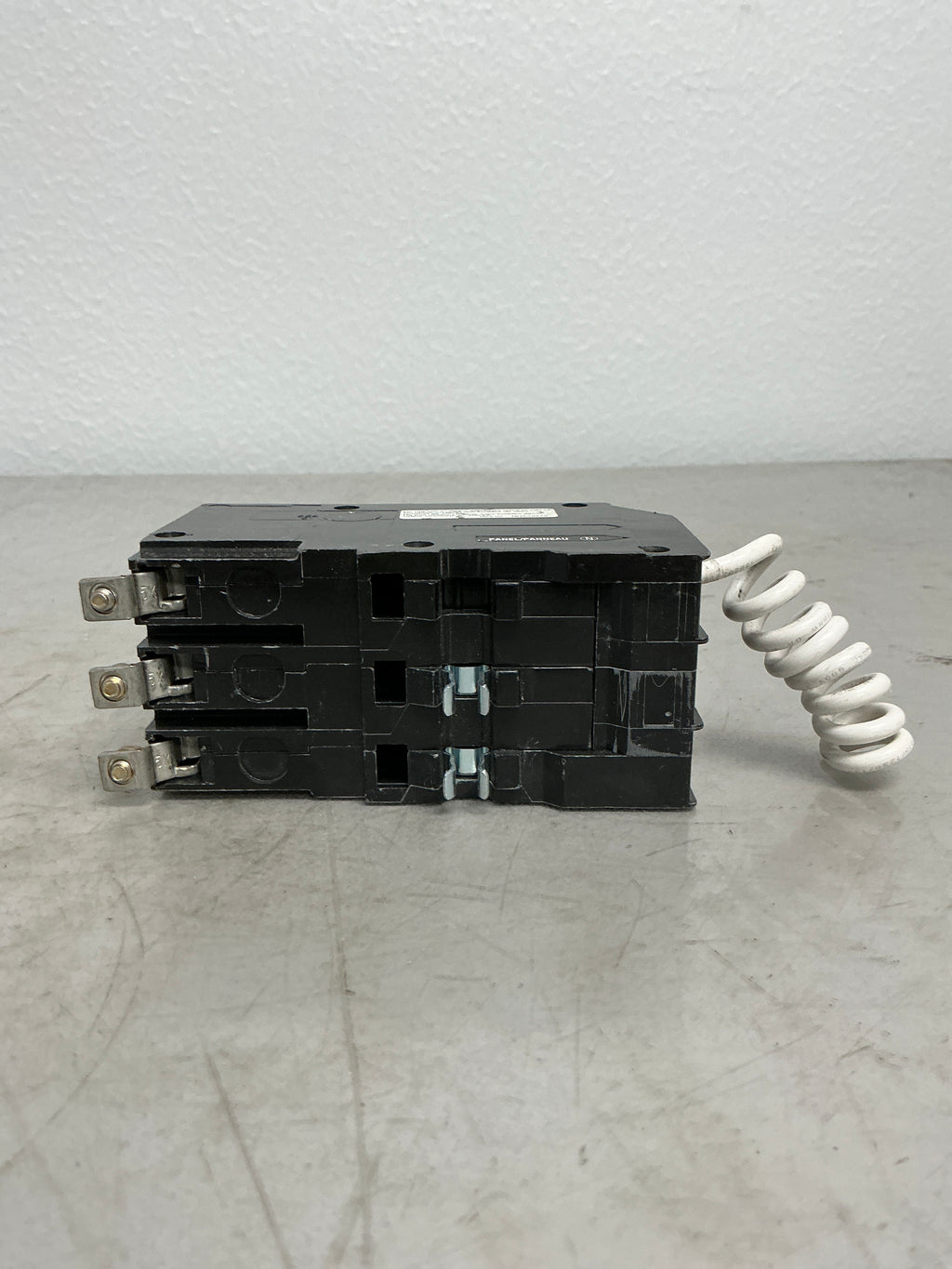Used Square D QOB340GFI 3 Pole, 40 Amps, 208Y/120V Circuit Breaker