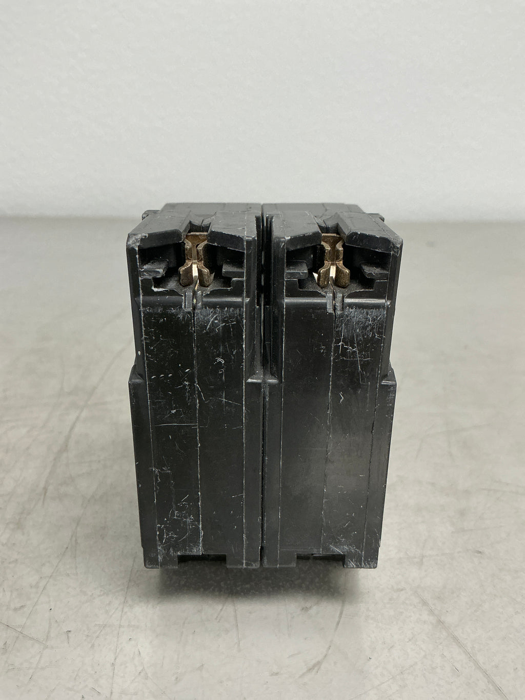Used THQL2120 2 Pole, 20 Amps, 240 Volts