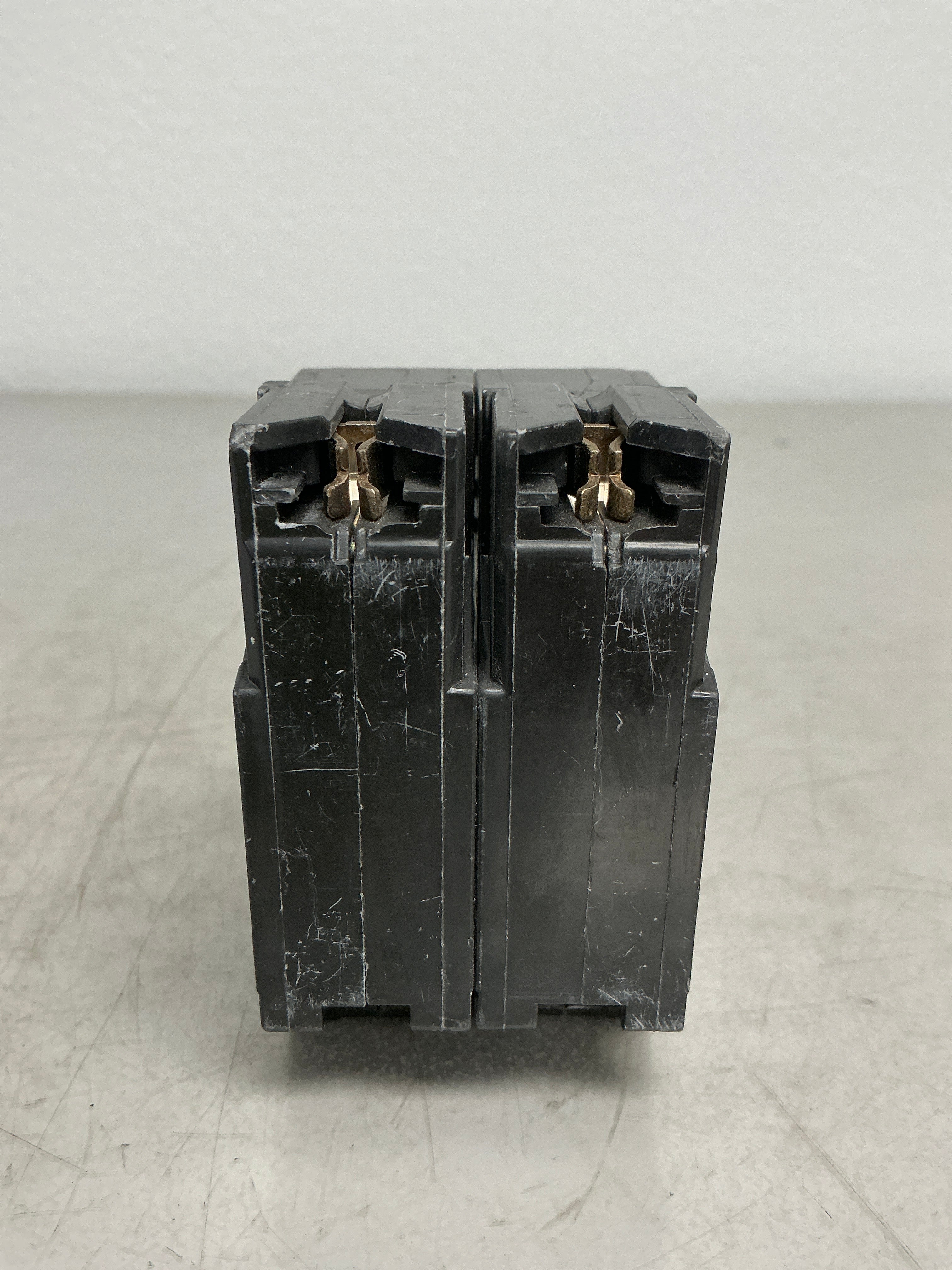 Used THQL2120 2 Pole, 20 Amps, 240 Volts