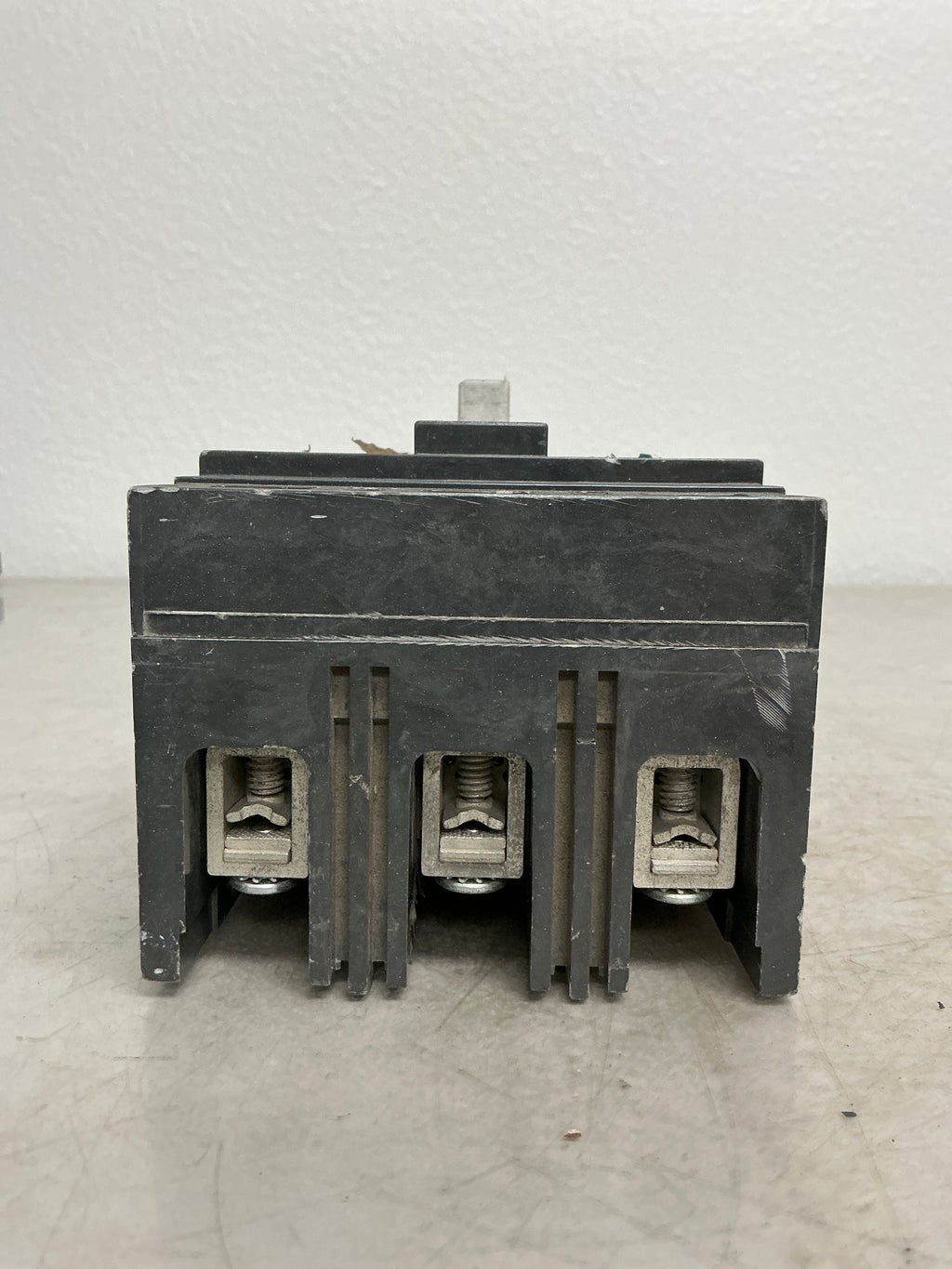 Used TED134040 3 Pole, 40 Amps, 480 Volts Circuit Breaker