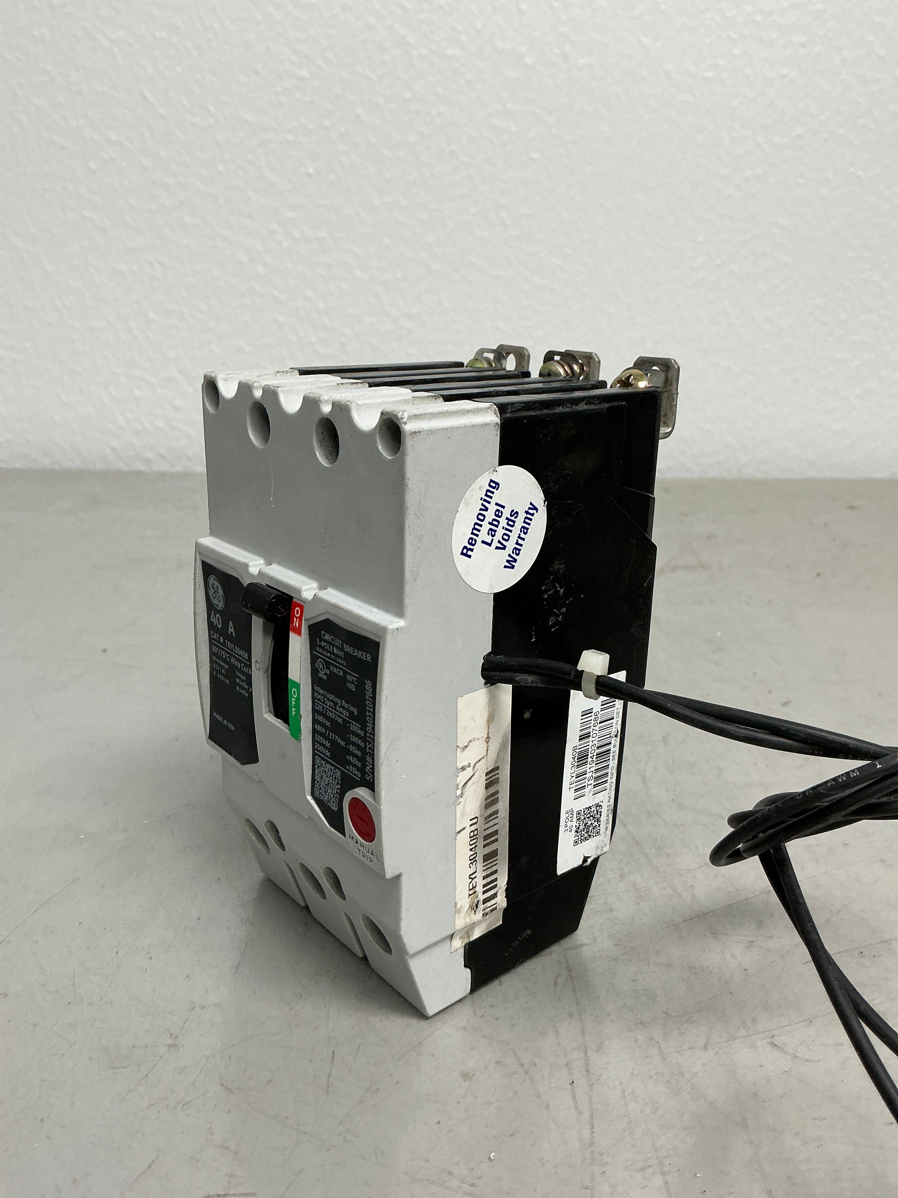 Used TEYL3040B with Shunt trip 3 Pole, 40 Amps, 480 Volts