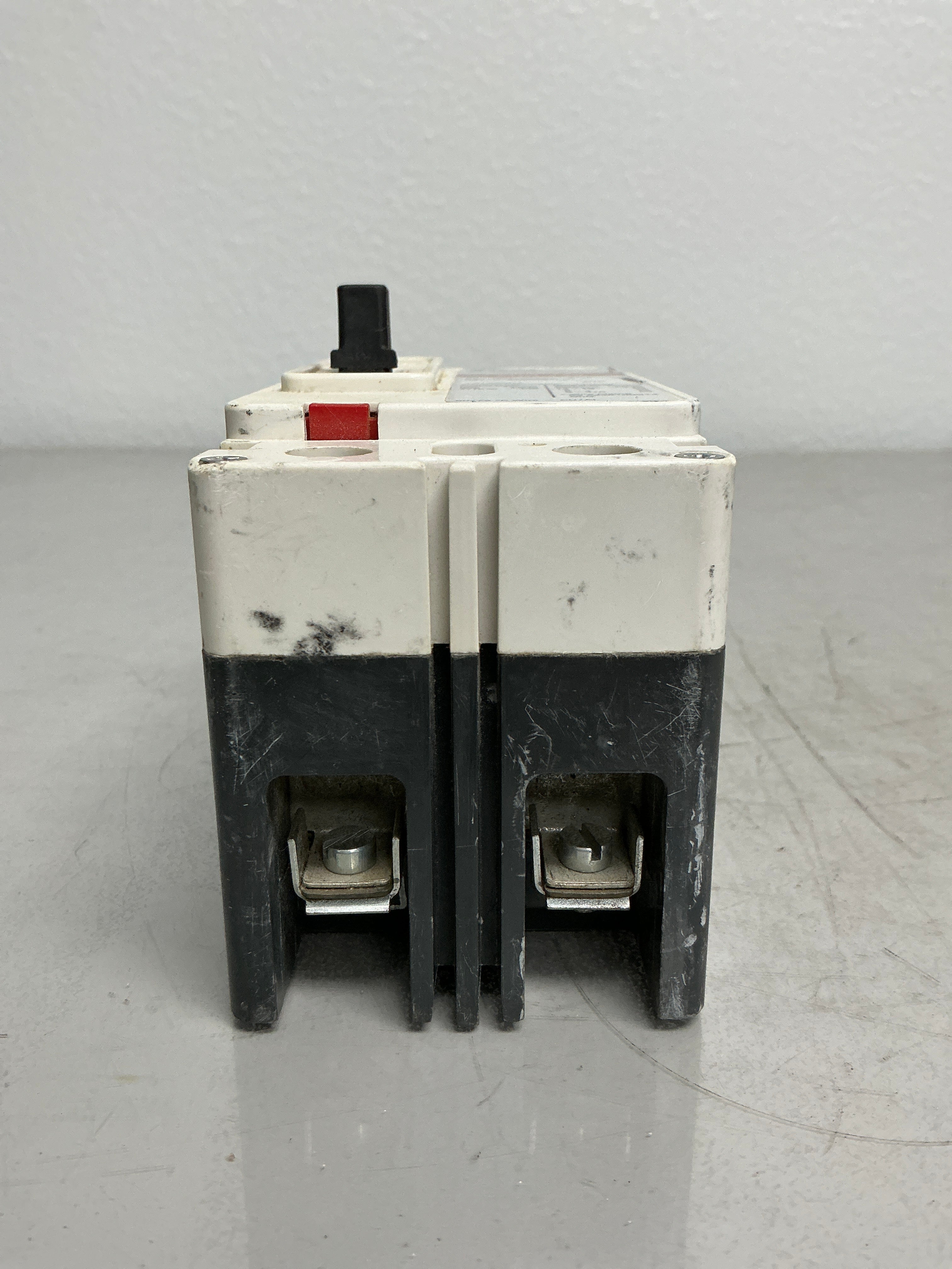 Used Eaton EHD2020L 2 Poles, 20 Amps, 480 Volts
