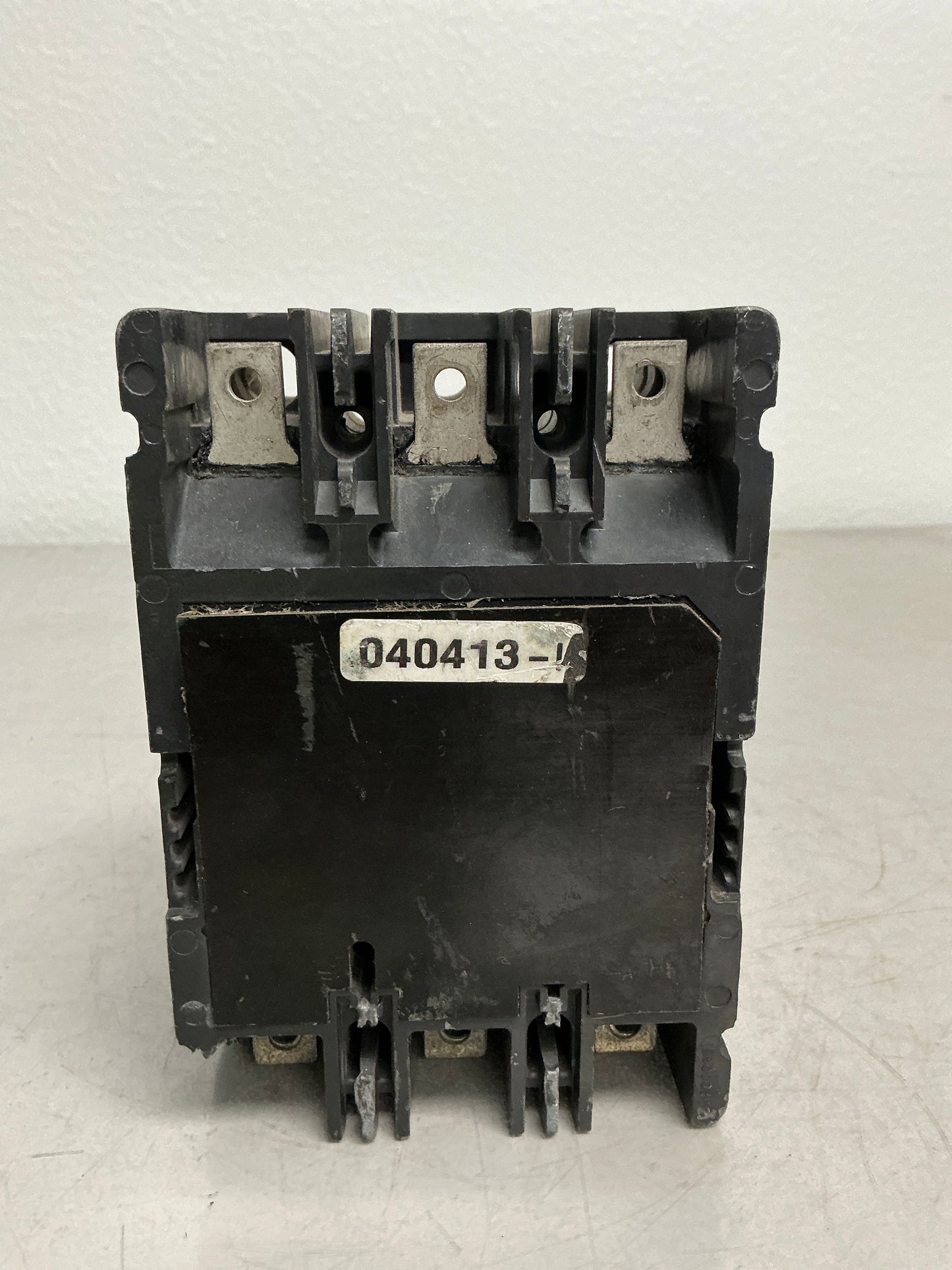 *CHIPPED* Used FD3035L 3 Pole, 35 Amps, 600 Volts