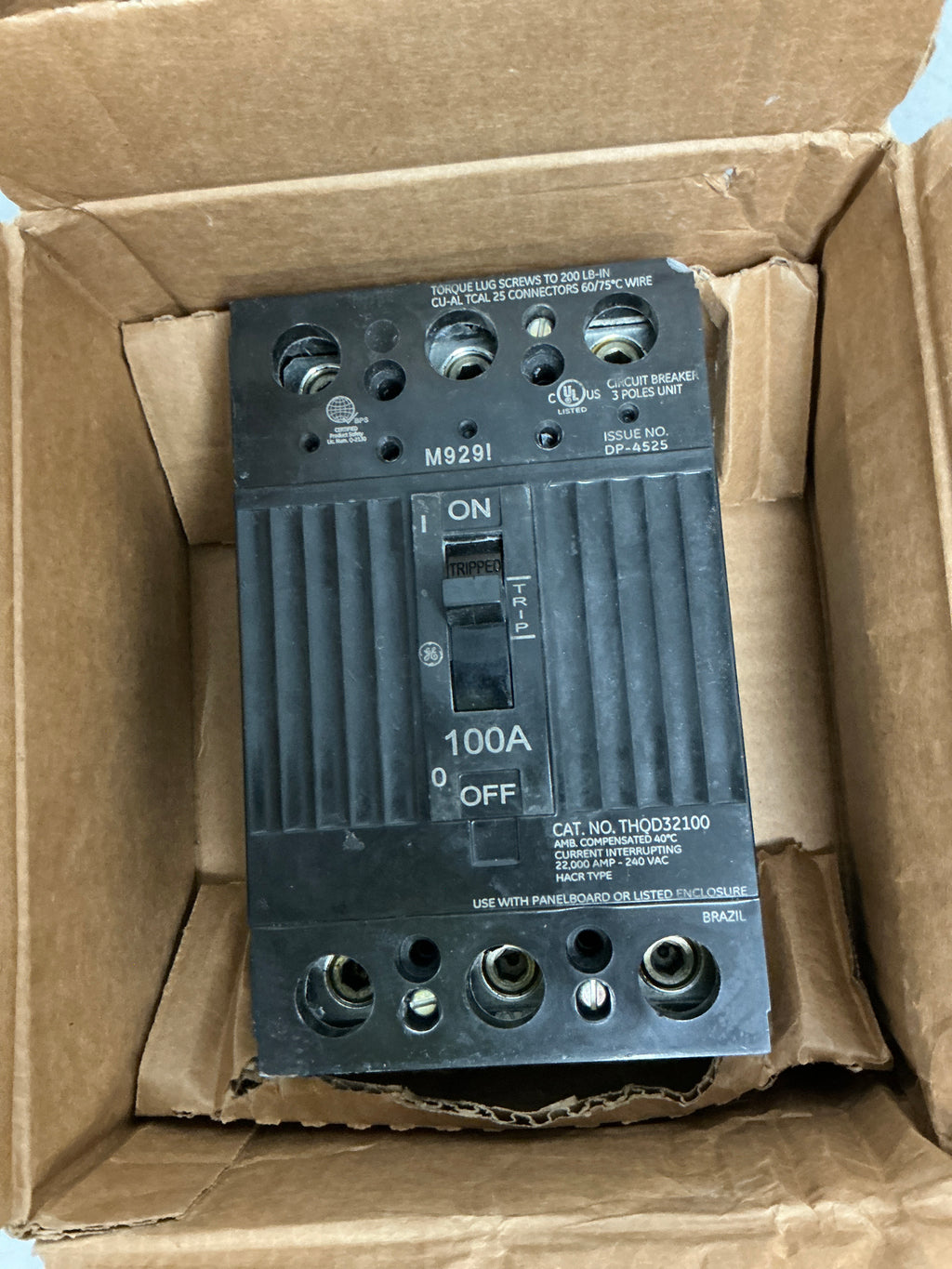 New THQD32100WL 3 Pole, 100 Amps, 240 Volts Circuit Breaker