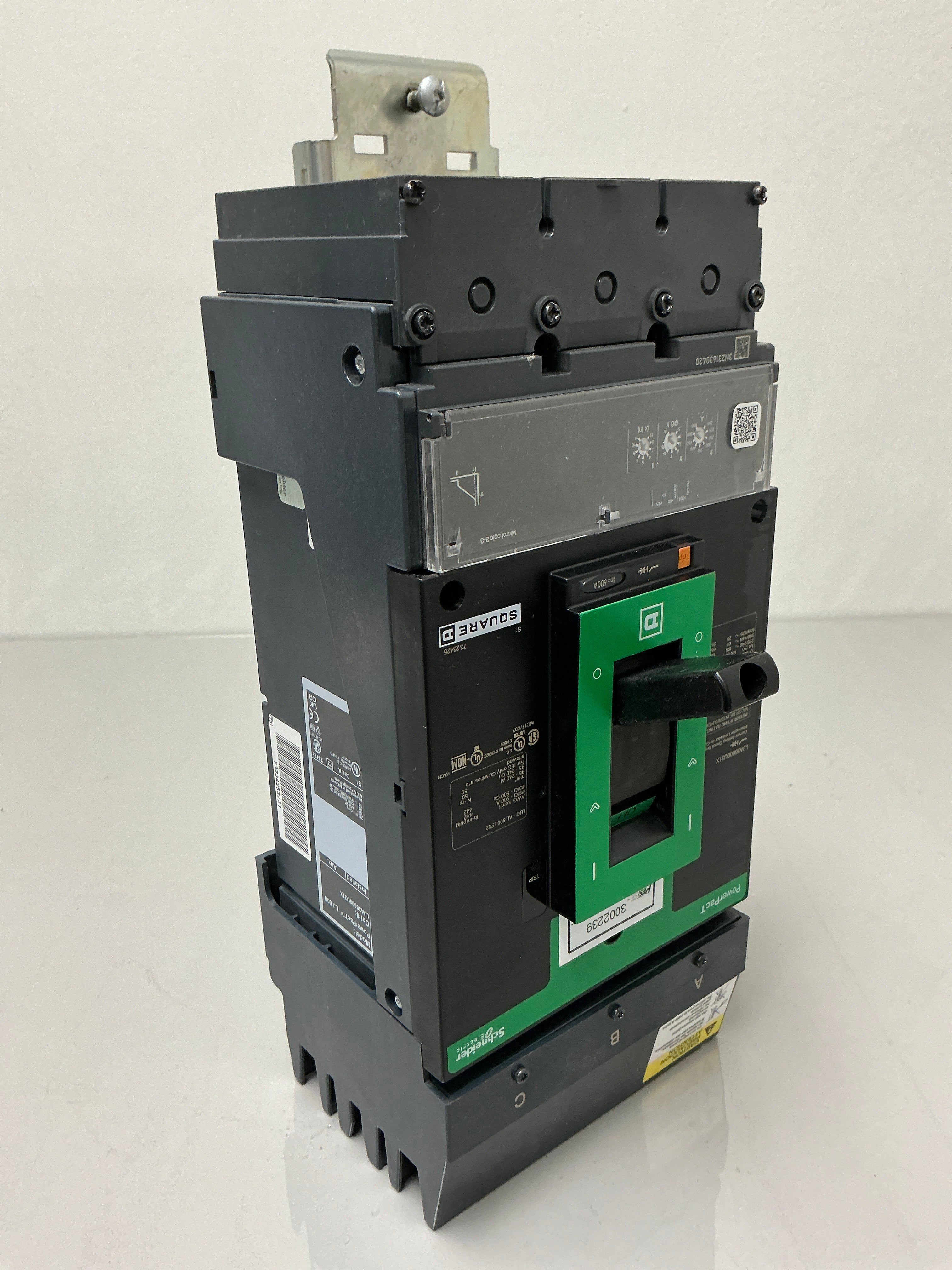 Used Square D LJA36600U31X 3 Pole, 600 Amps, 600 Volts Circuit Breaker