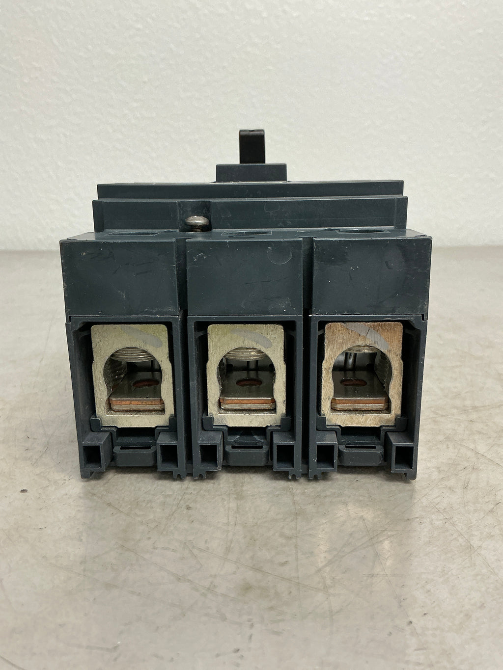 Used Square D JJL36200LY 3 Pole, 200 Amps, 600 Volts Circuit Breaker