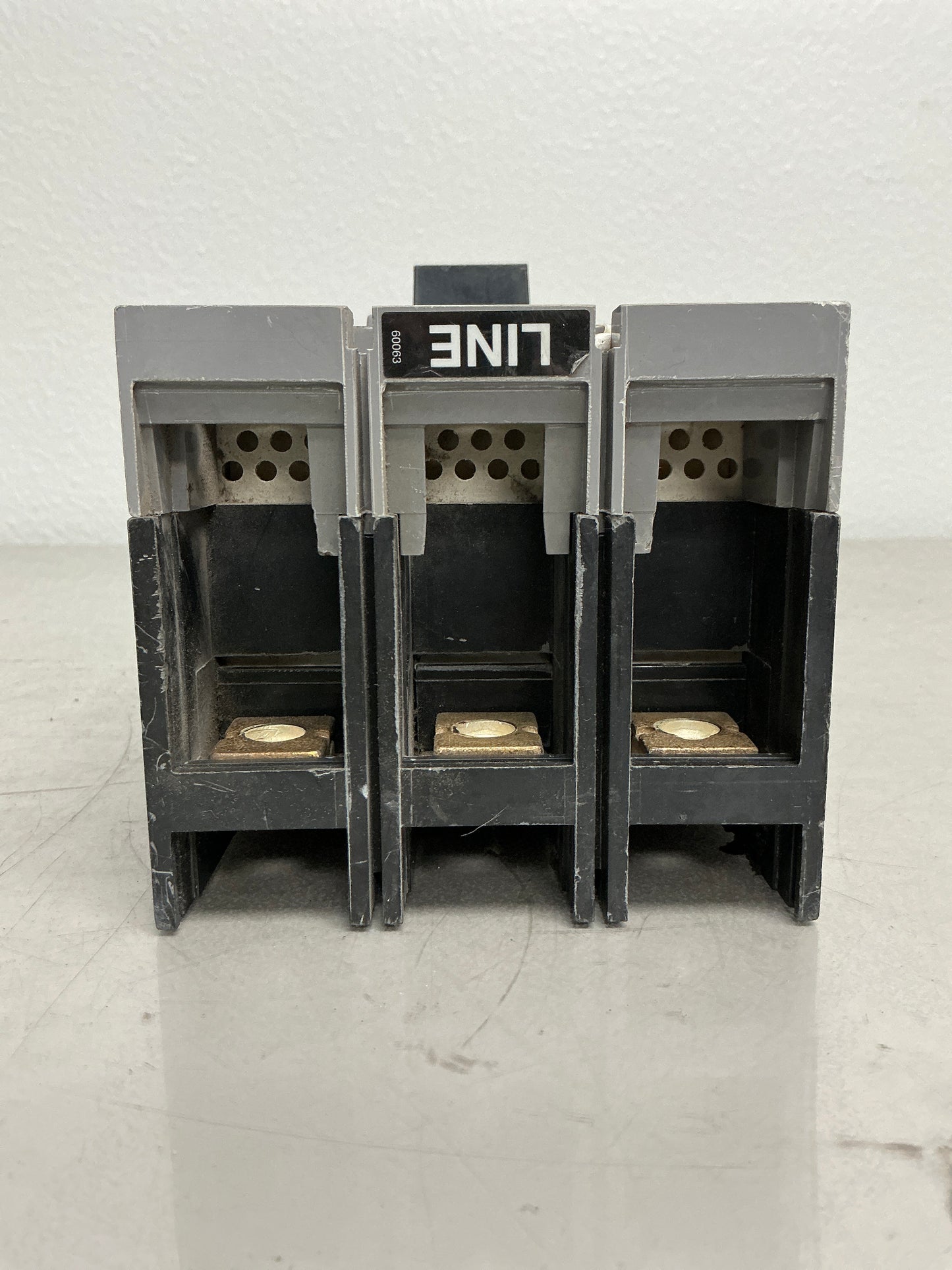 Used Siemens HFD63B250 3 Pole,  250 Amps, 480 Volts