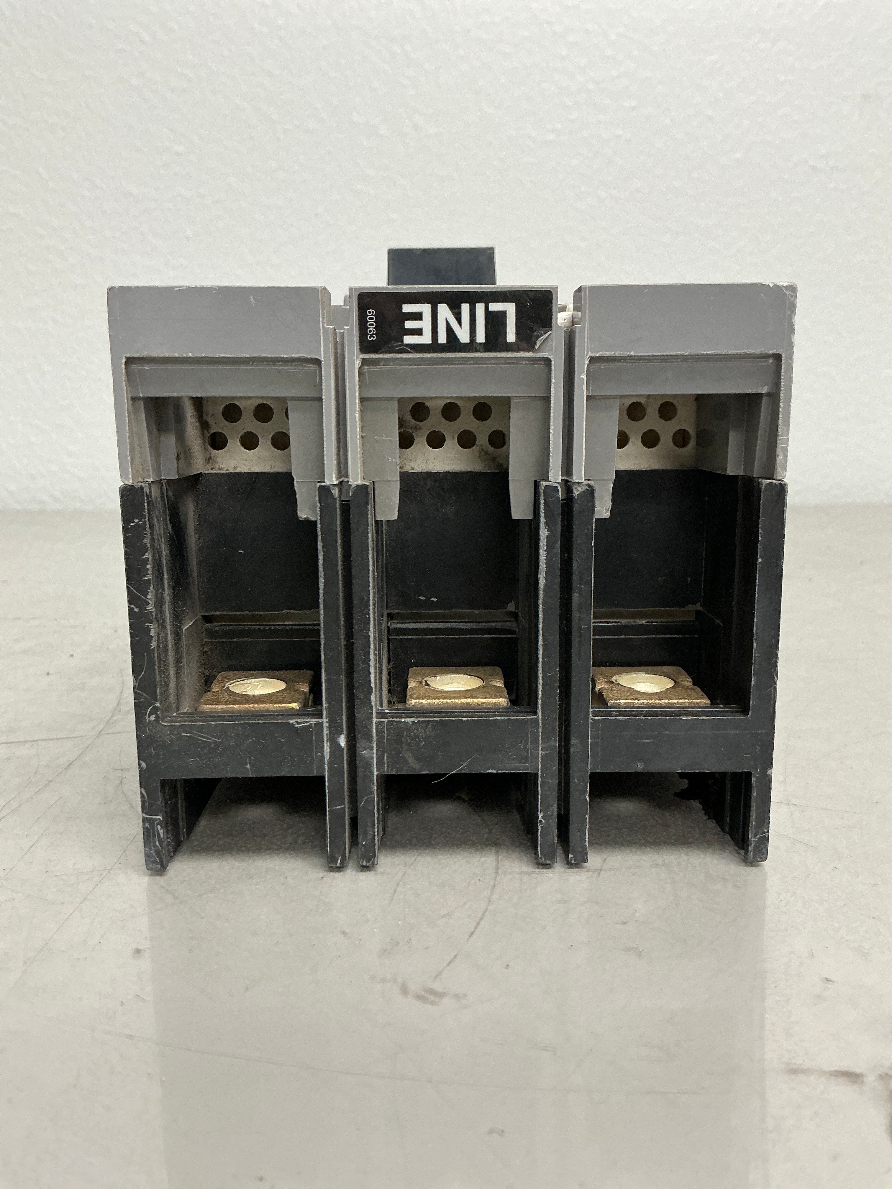 Used Siemens HFD63B250 3 Pole,  250 Amps, 480 Volts