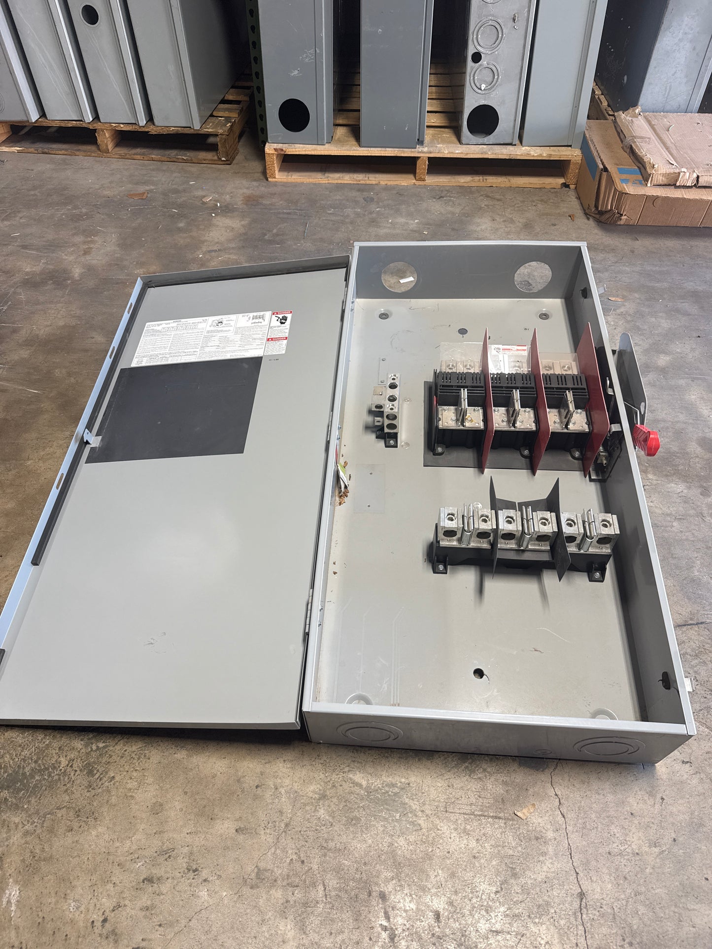 Used Siemens HF366NRA Disconnect 600 Amp 600 Volt Fusbile Outdoor 3R