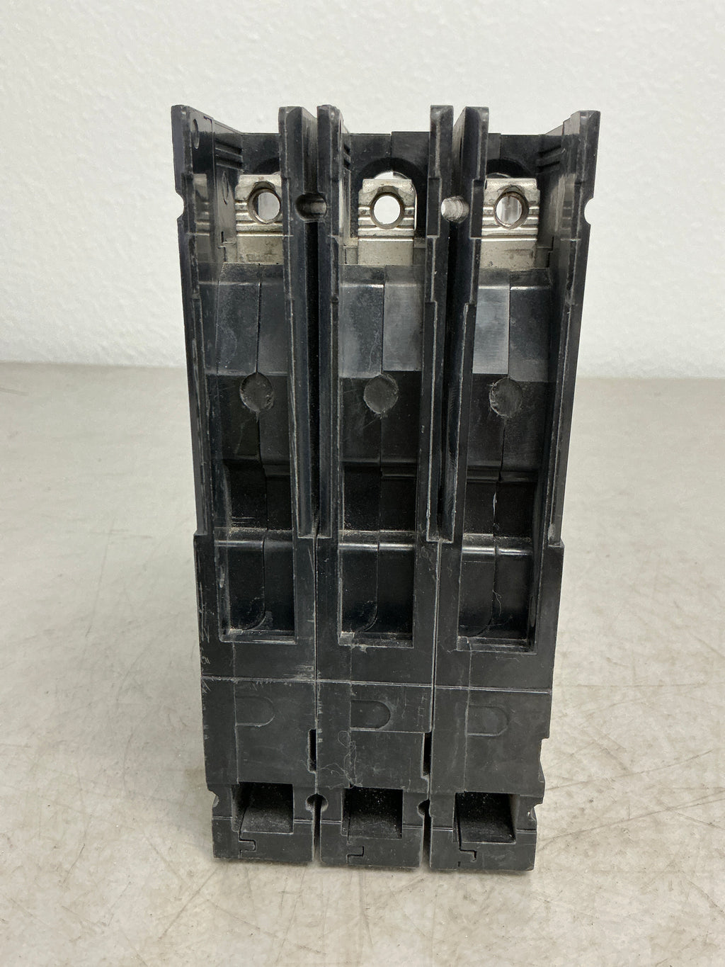 Used Siemens E43B090 3 Pole, 90 Amps, 480 Volts Circuit Breaker