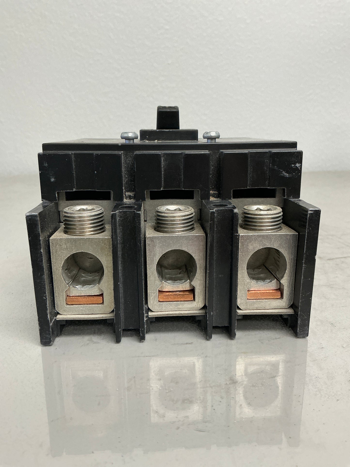 Used Square D QBL32125 3 Poles, 125 Amps, 240 Volts