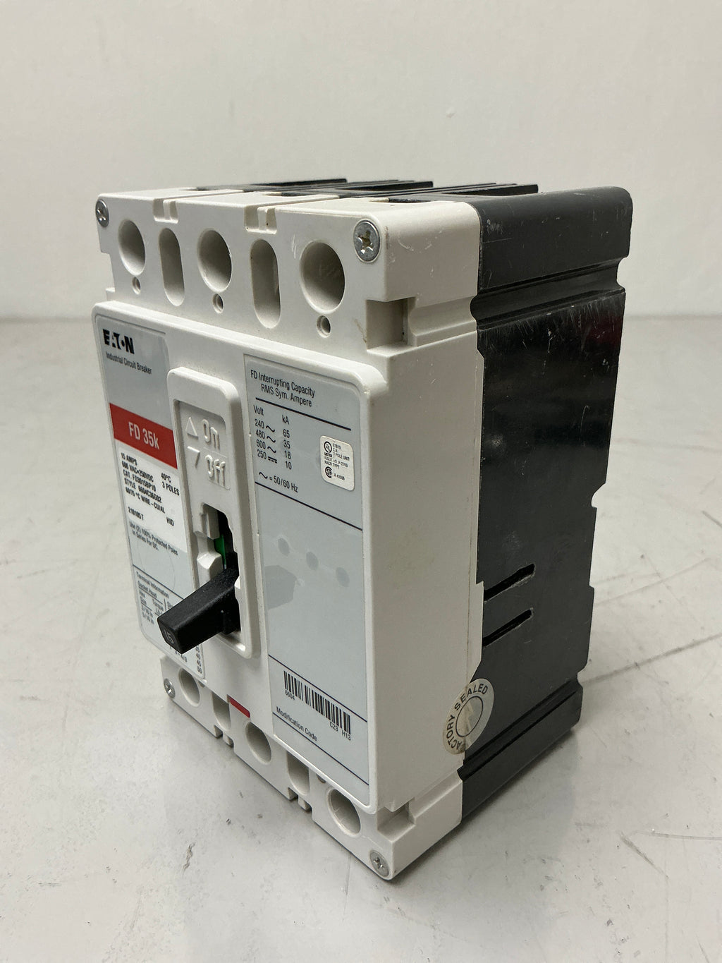 New Eaton FD3015BP10 3 Pole, 15 Amps, 600 Volts Circuit Breaker