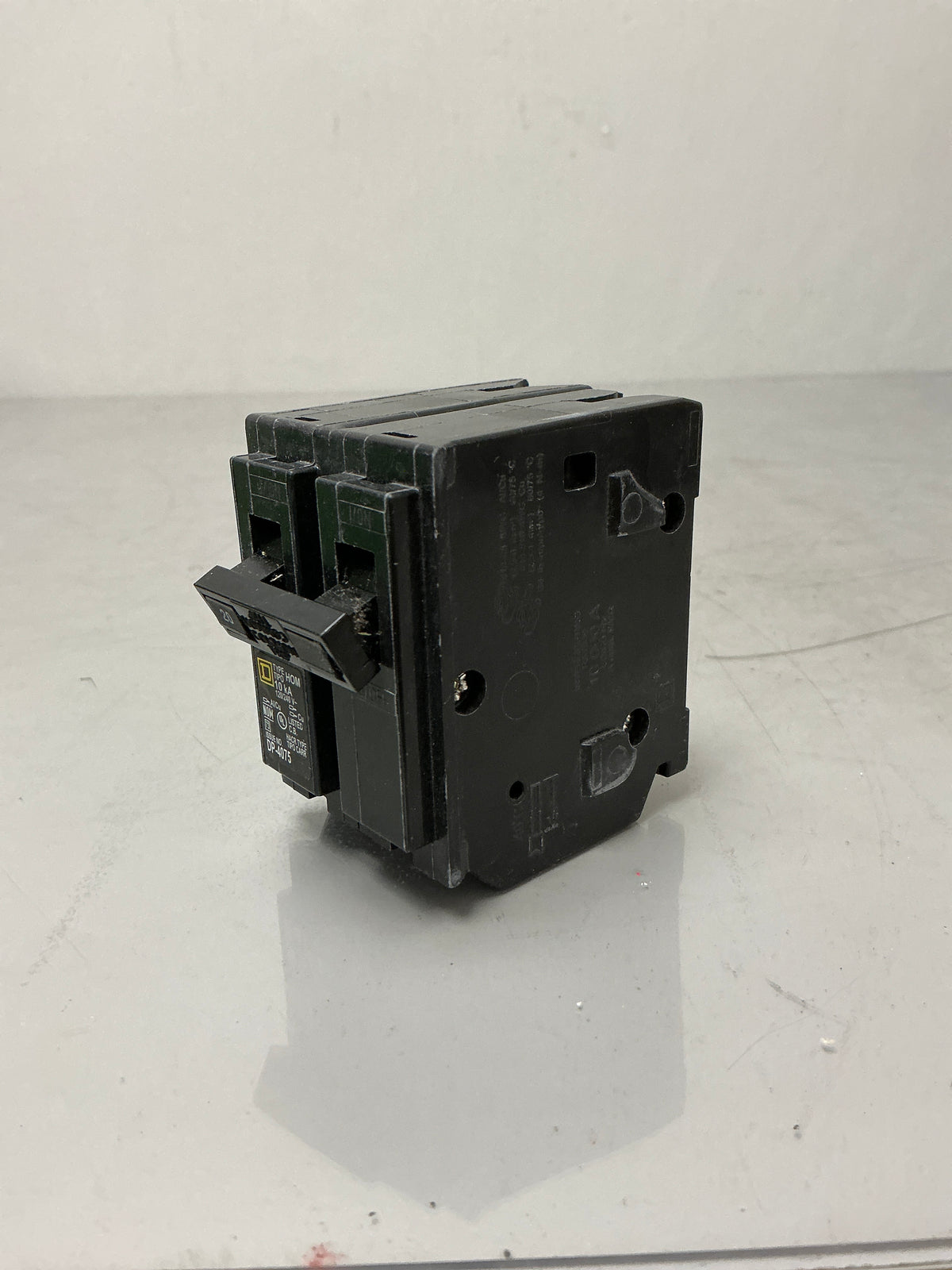 New Square D HOM220 2 Pole, 20 Amps, 240 Volts Circuit Breaker