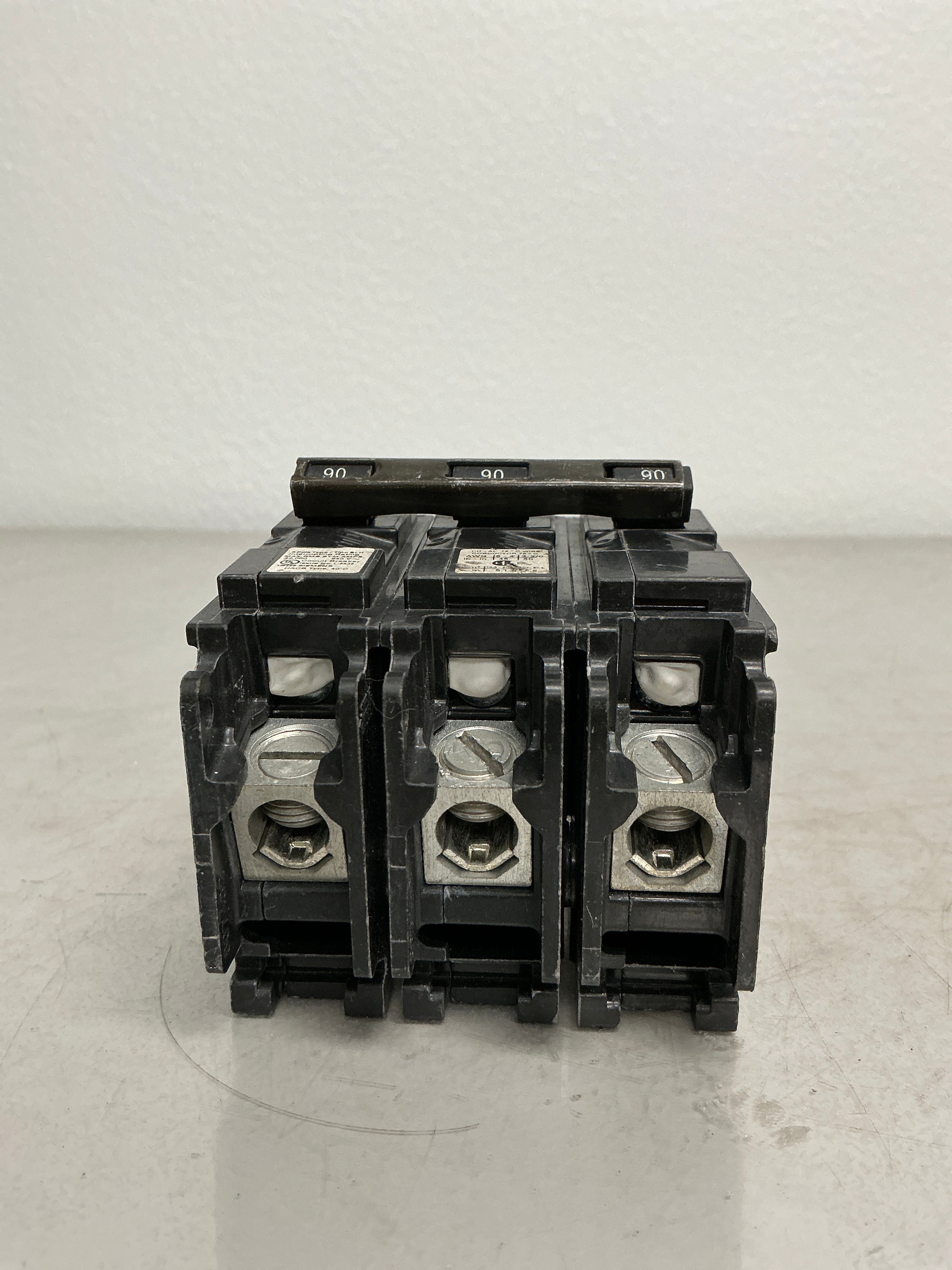 Used Simians B390H 3 Pole, 90 Amps, 240 Volts