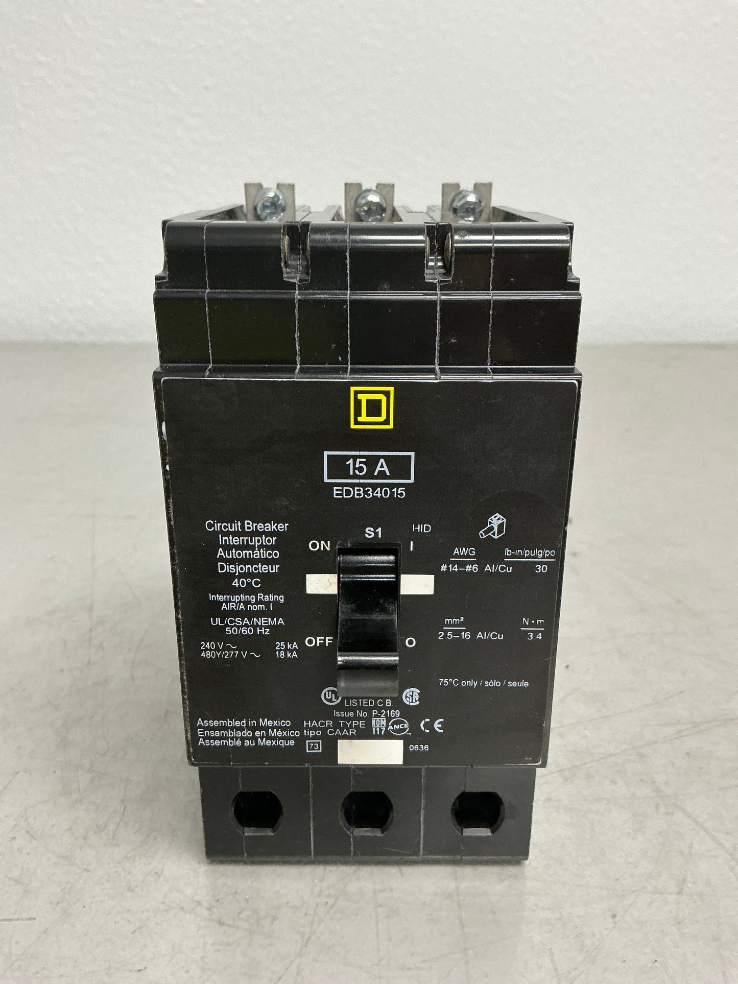 *CHIPPED* New Square D EDB34015 3 Pole, 15 Amps, 480 Volts