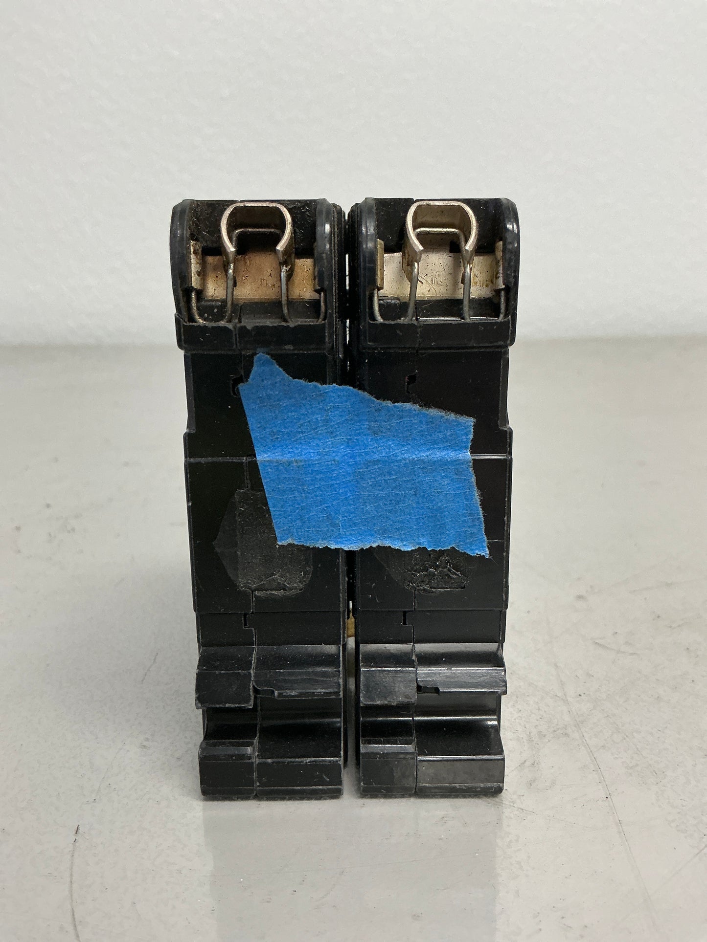 Used Square D EH24020 2 Pole, 20 Amps, 480/277 Volts