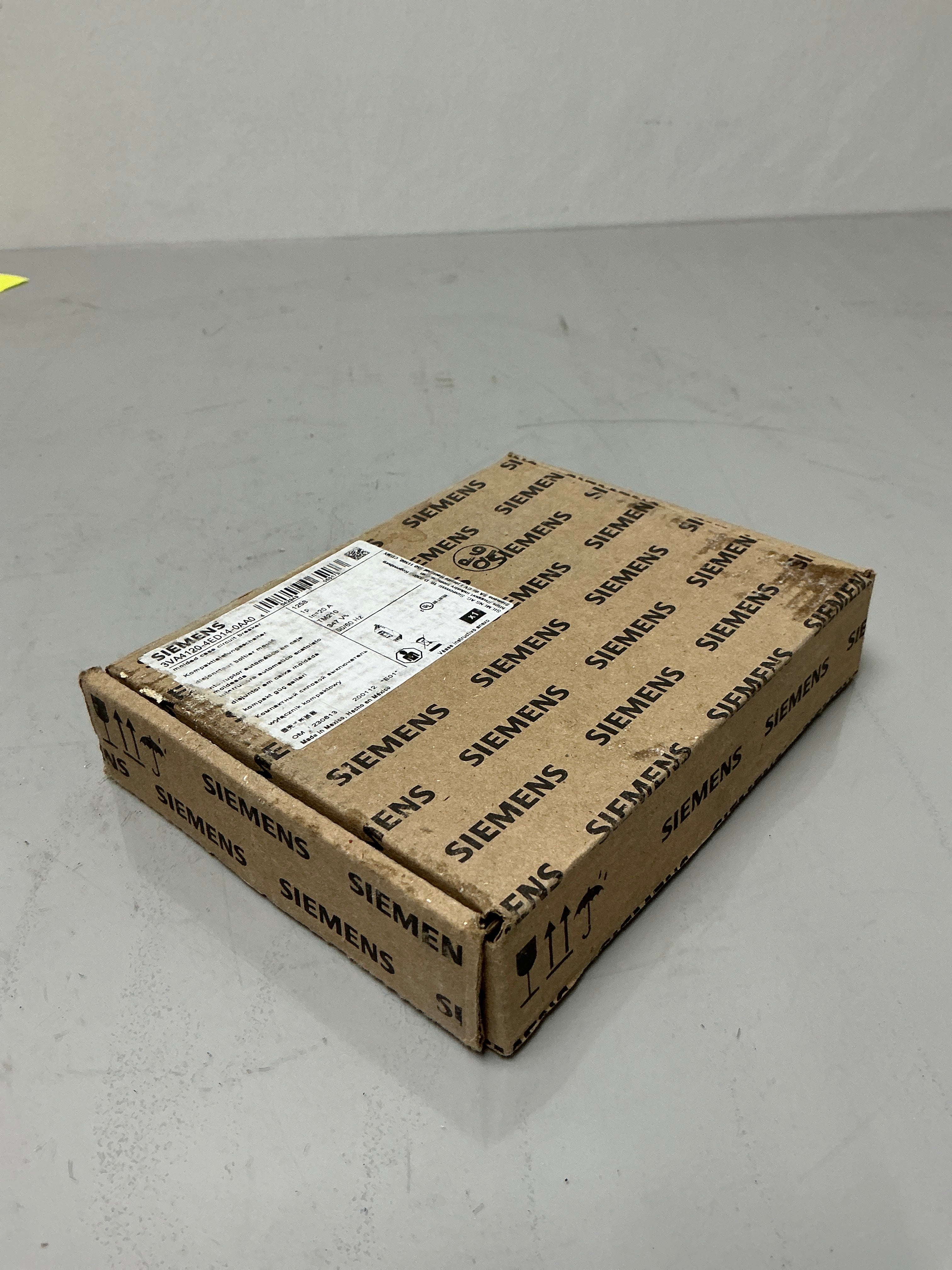 New Siemens 3VA4120-4ED14-0AA0 1 Pole, 20 Amps, Circuit Breaker
