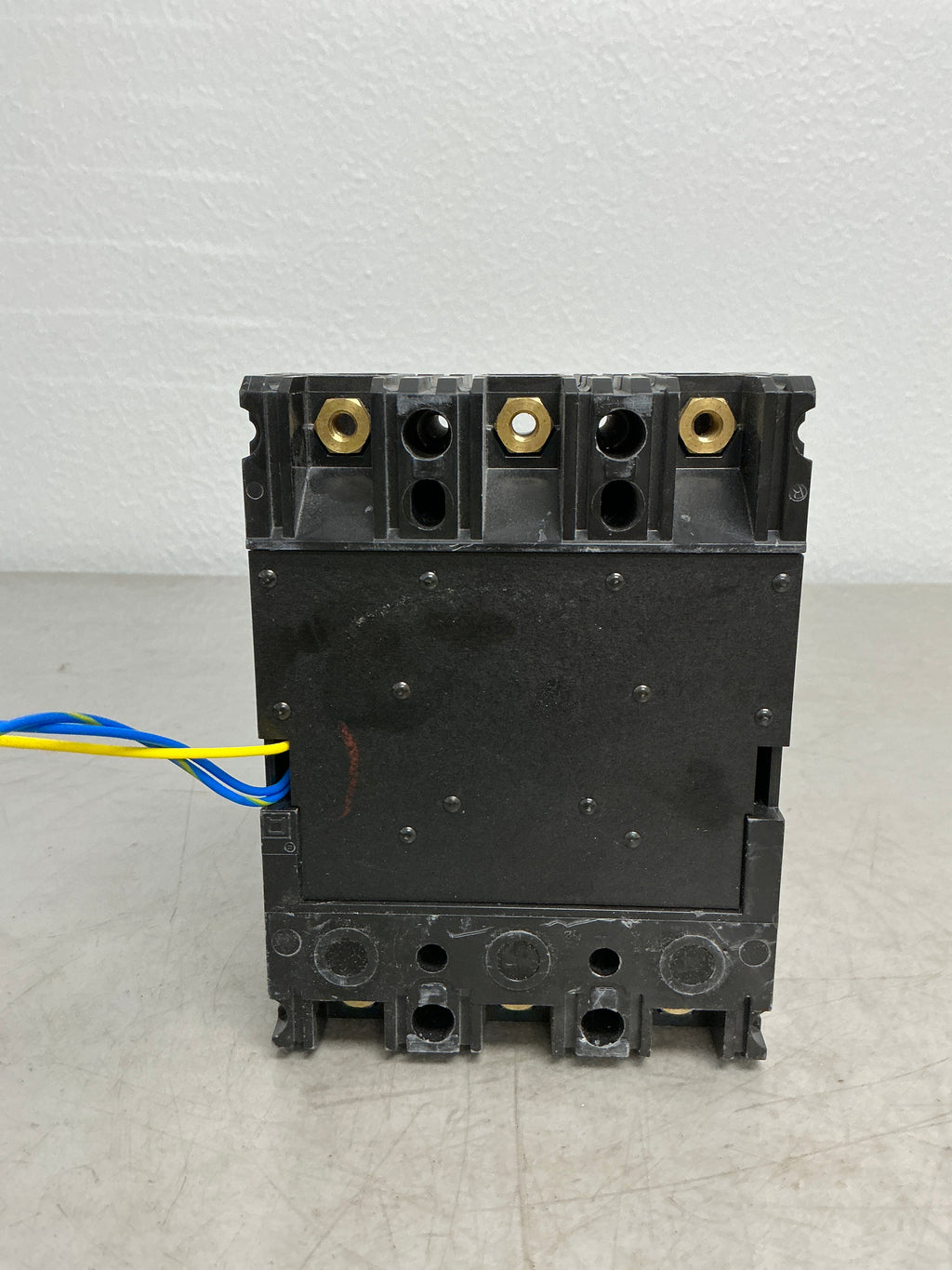 Used Square D FHP3601513M1212 3 Pole, 15 Amps, 480 Volts Circuit Breaker