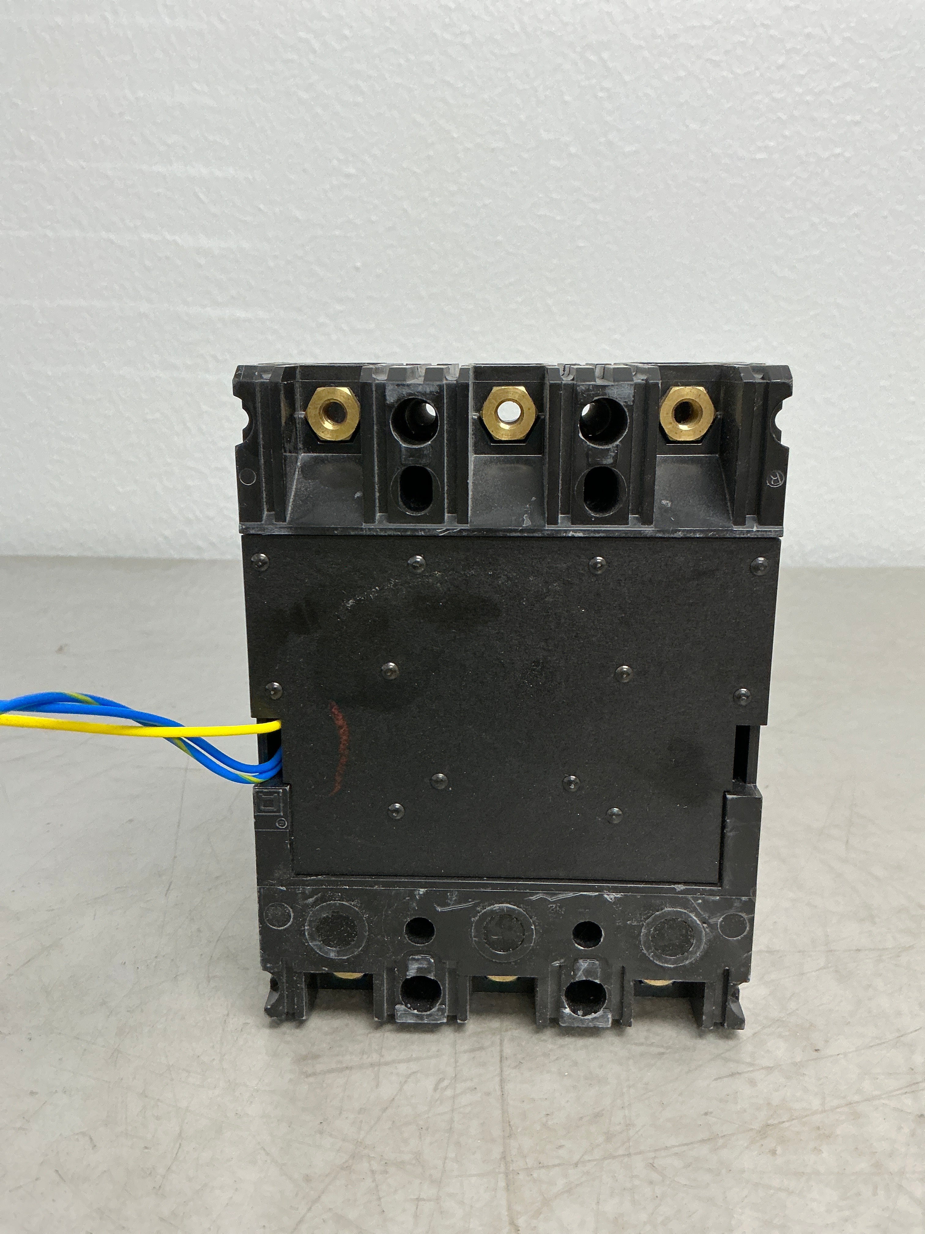 Used Square D FHP3601513M1212 3 Pole, 15 Amps, 480 Volts Circuit Breaker