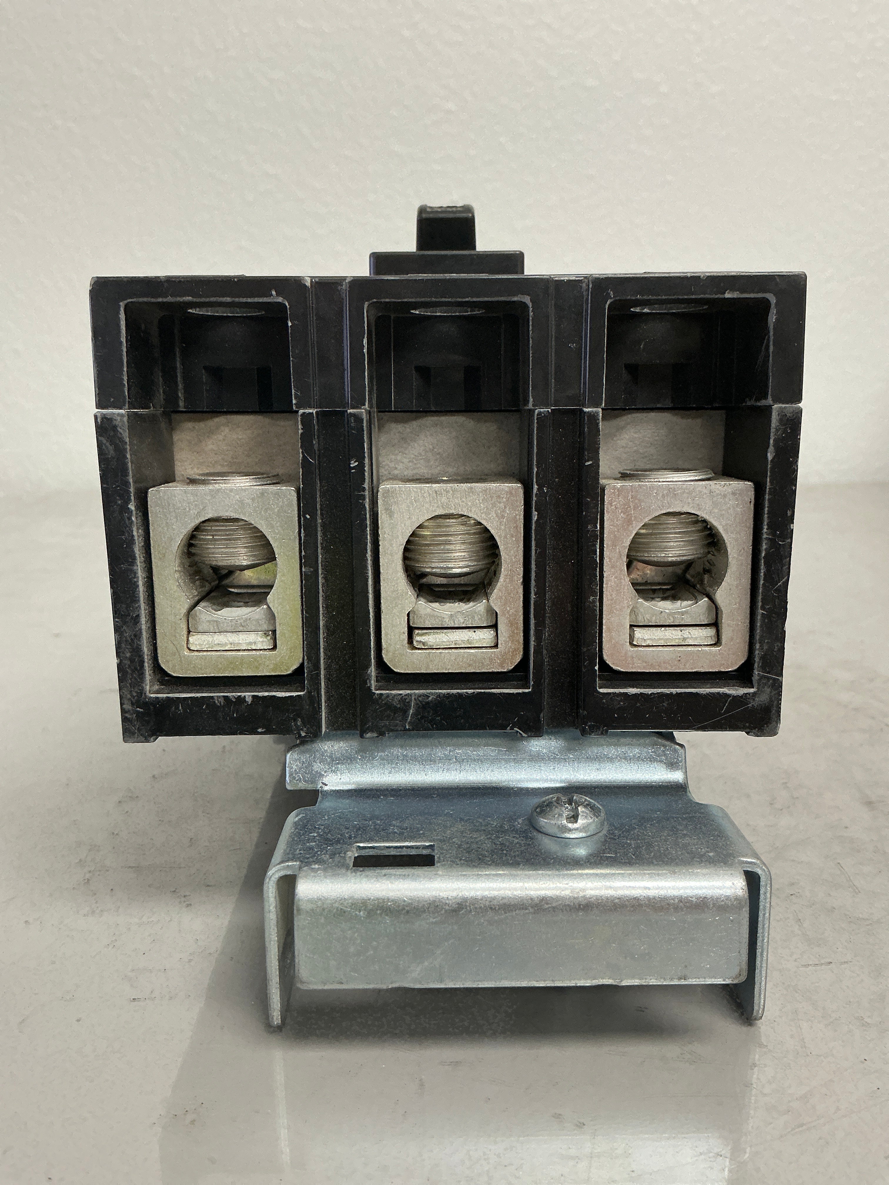 Used Square D QGA32150 3 Pole, 150 Amps, 240 Volts