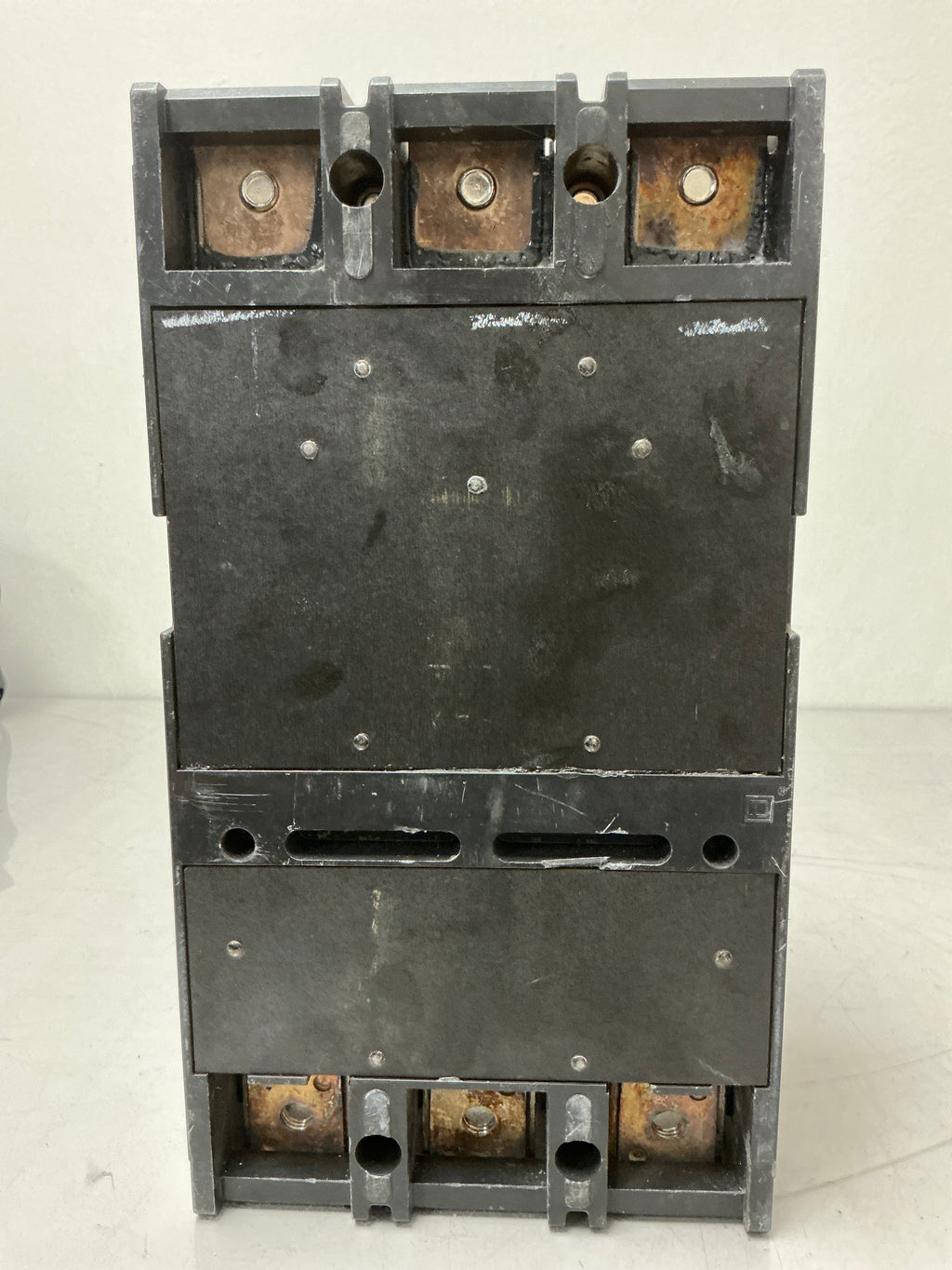 *CHIPPED* Used Square D LAL36400MB 3 Pole, 400 Amps, 600 Volts, Circuit Breaker