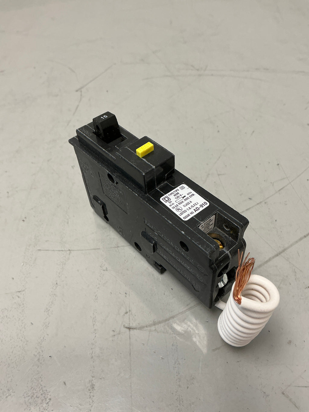 New Square D HOM115GFI 1 Pole, 15 Amps, 120 Volts Circuit Breaker