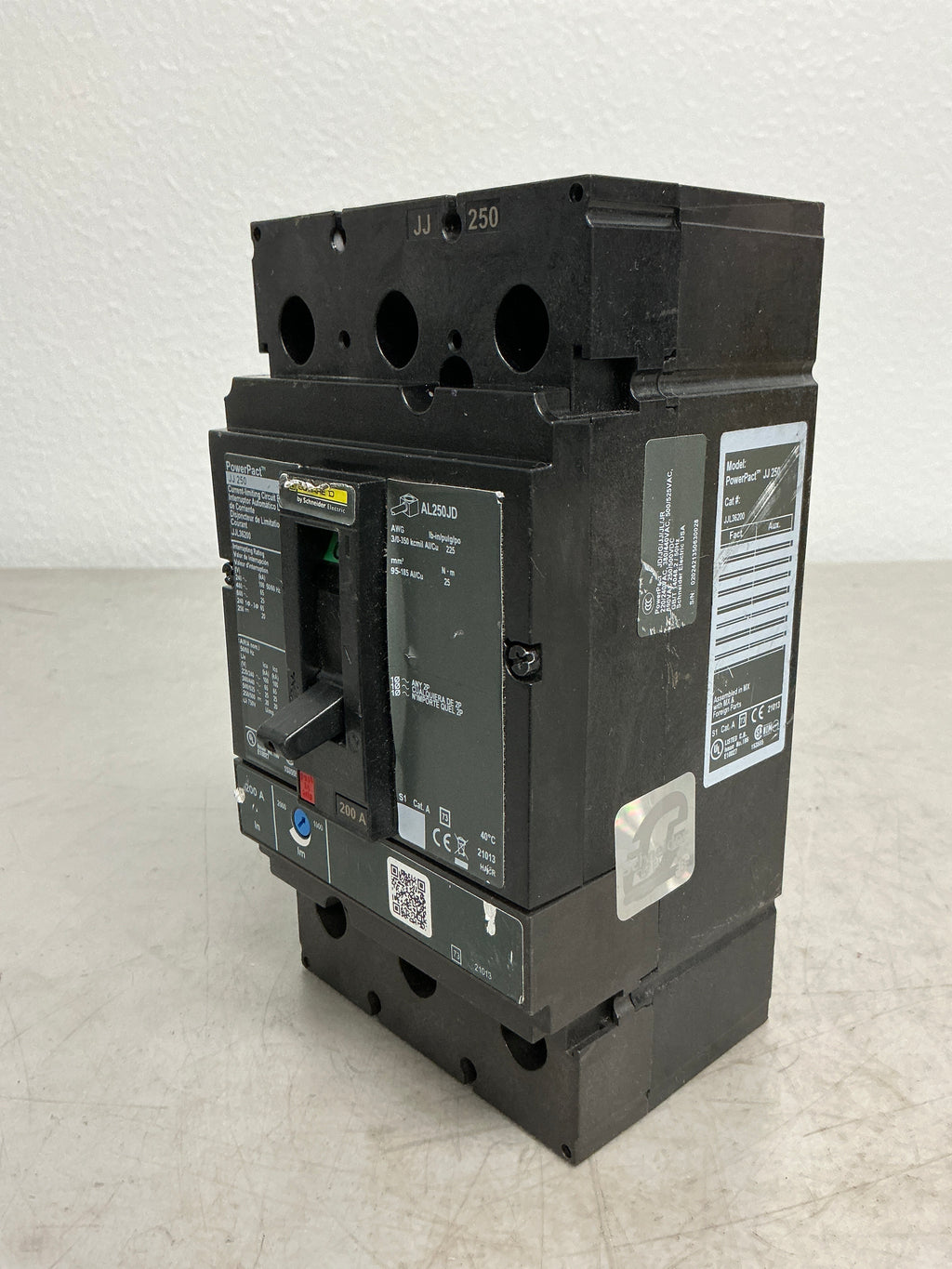 Used Square D JJL36200 3 Pole, 200 Amps, 600 Volts Circuit Breaker