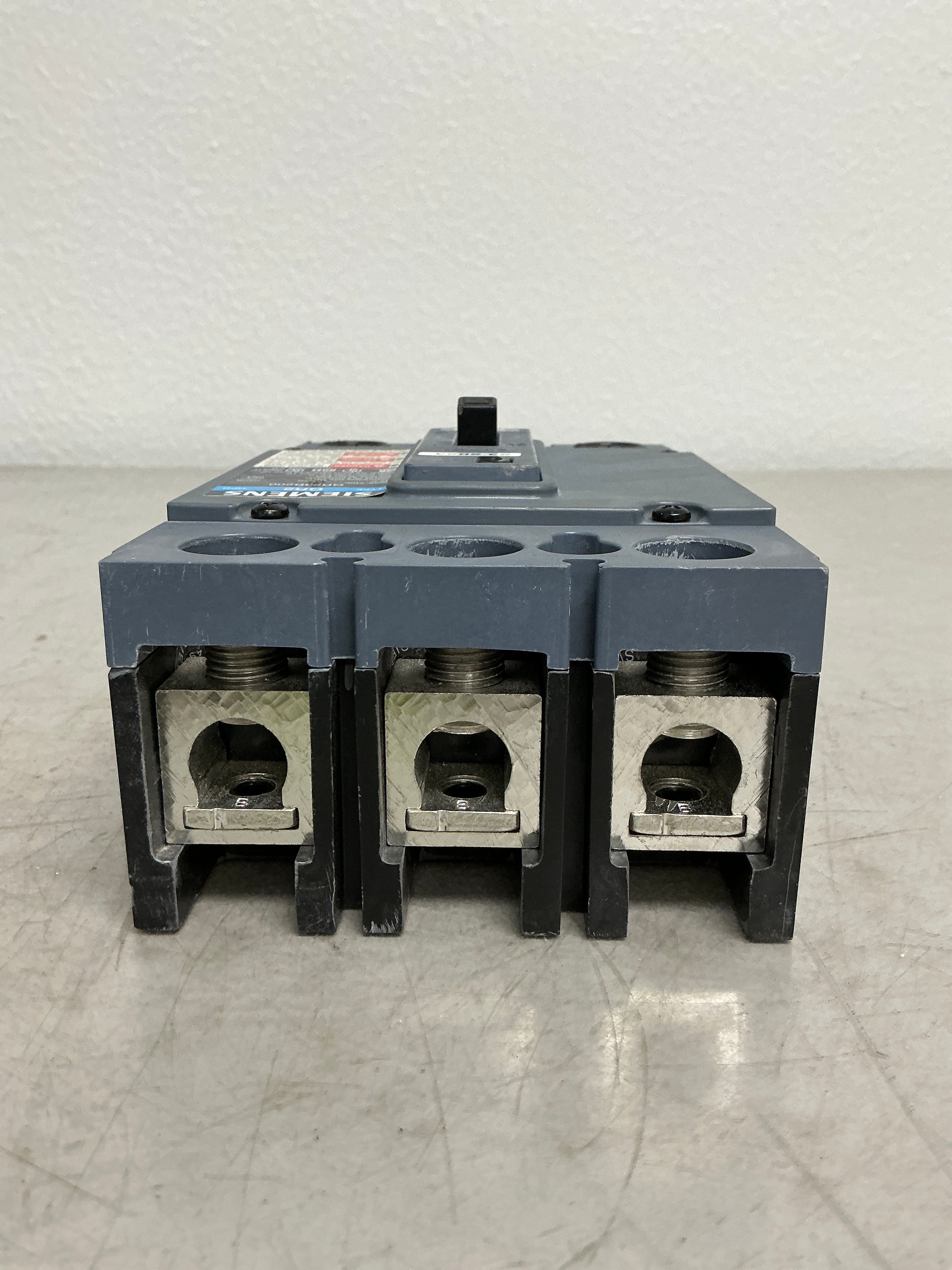 Used Siemens QR23B200 3 Pole, 200 Amps, 240V Circuit Breaker
