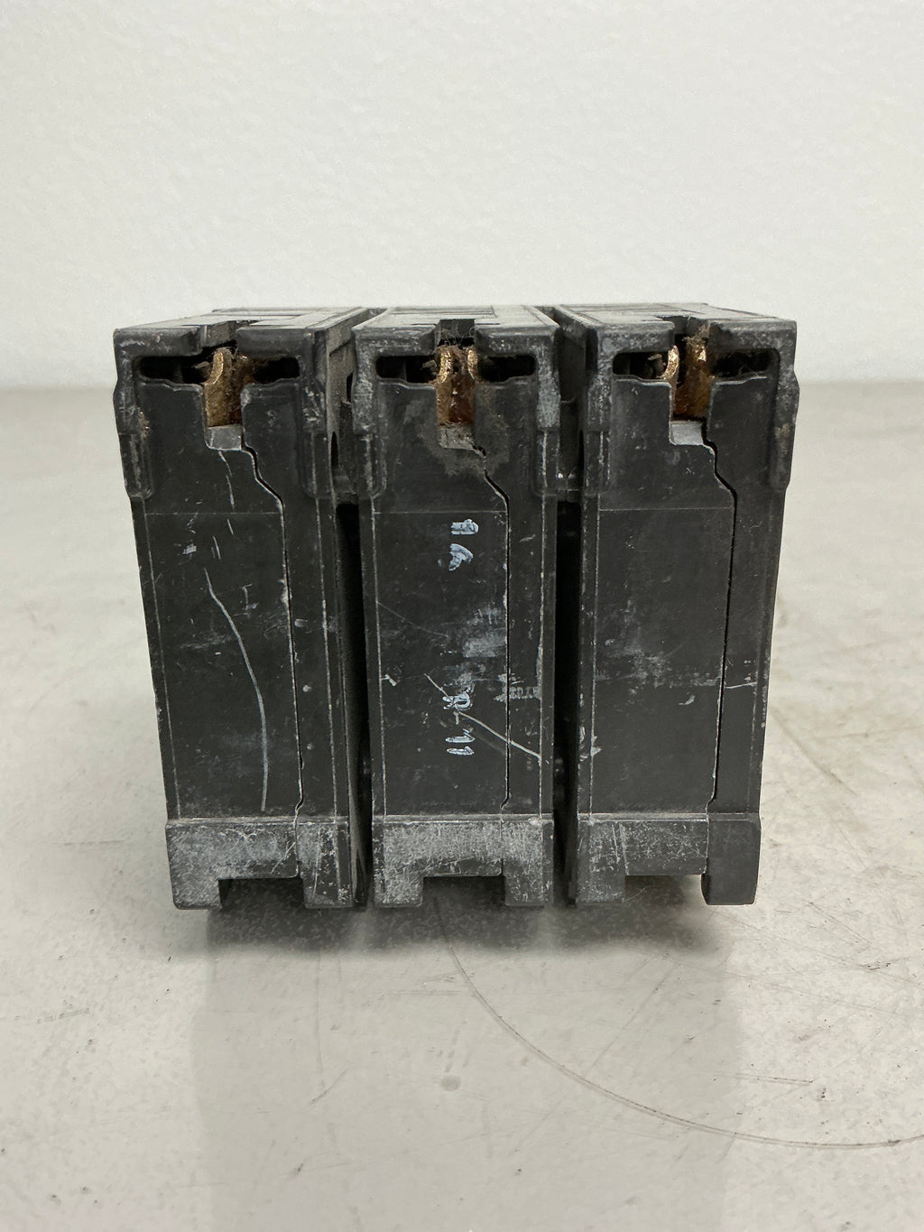 *CHIPPED* Used Q360 3 Pole, 60 Amps, 240 Volts