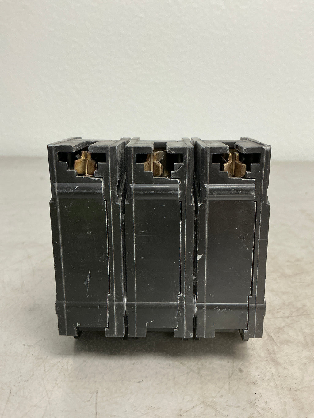 Used THQL32035 3 Pole, 35 Amps, 240 Volts