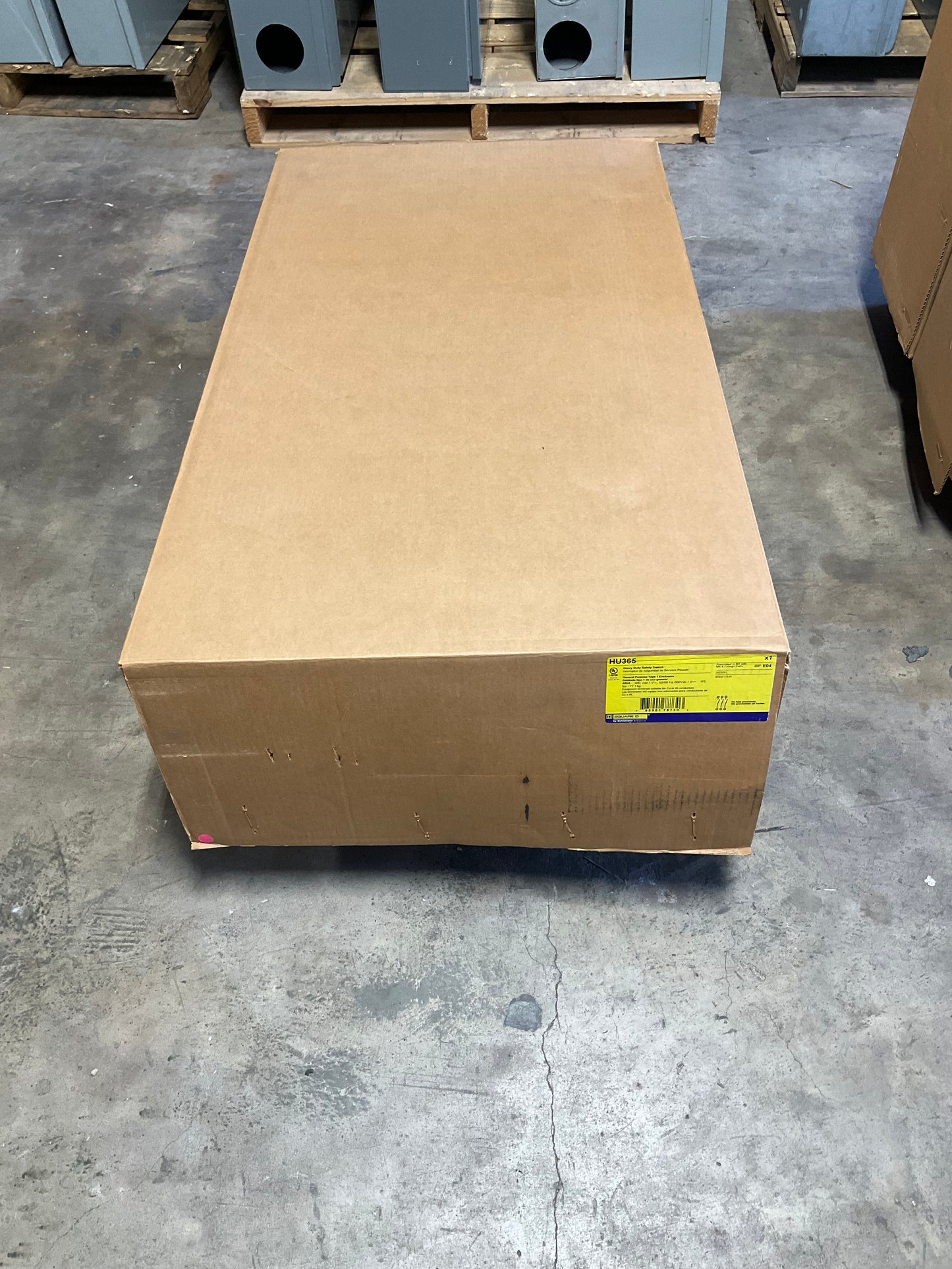 New Square D HU365 Disconnect 400 Amp 600 Volt Indoor Non Fusible