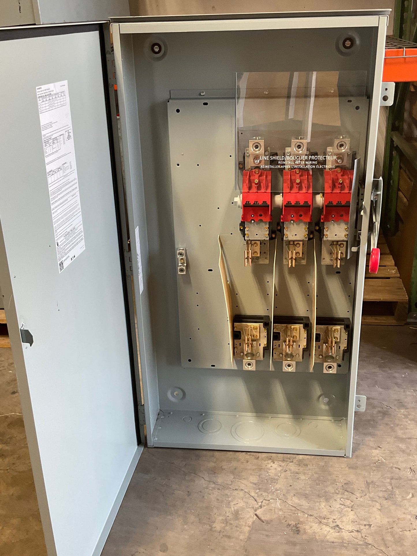 New Cutler-Hammer DH365FRK Disconnect 400 Amp 600 Volt Fusible Outdoor