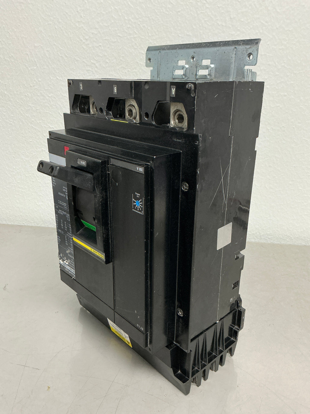 Used Square D MJA36350 3 Pole, 350 Amps, 600 Volts