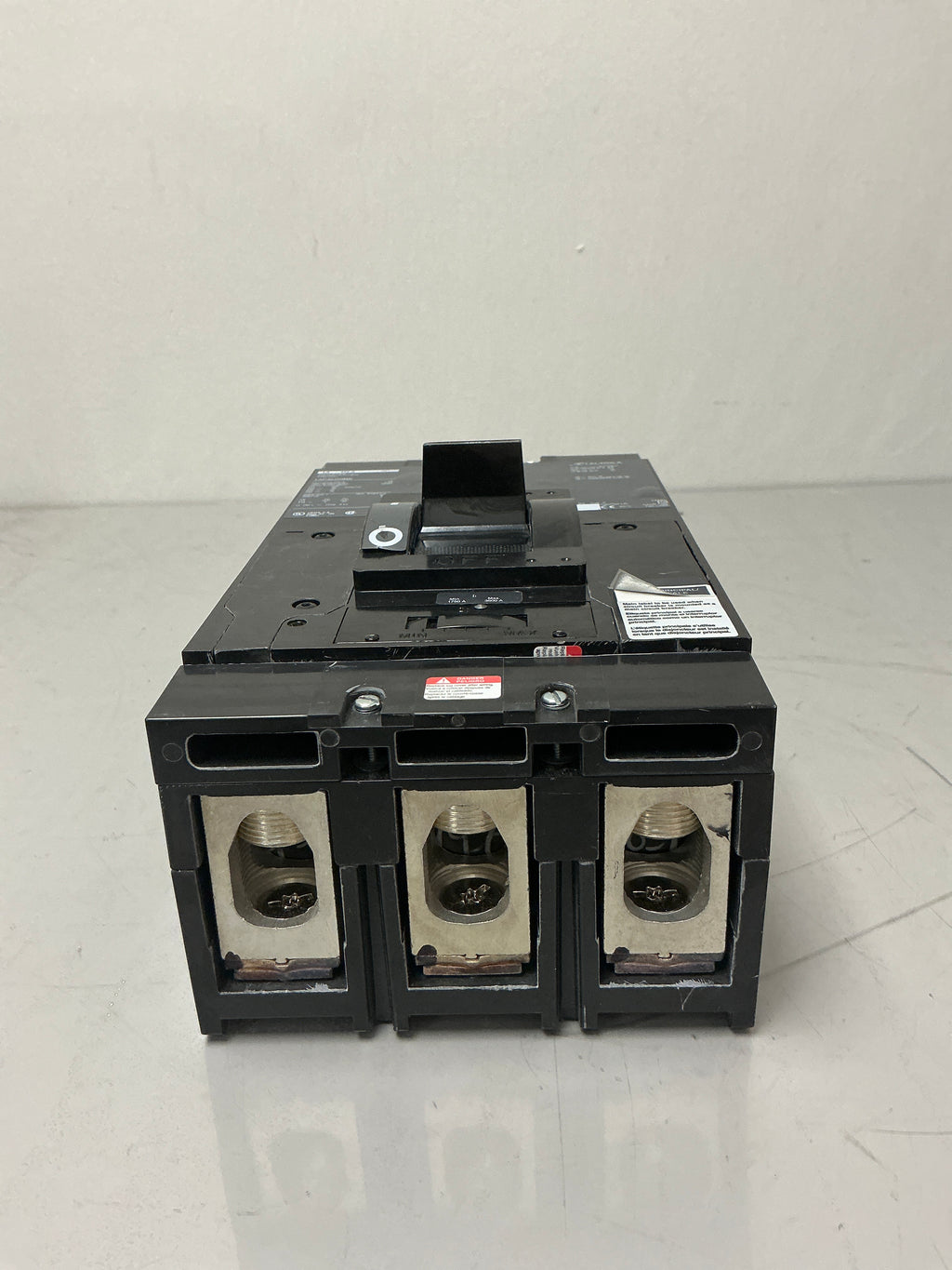 New Square D LAP36350MB 3Pole, 350 Amps, 600 Volts Circuit Breaker