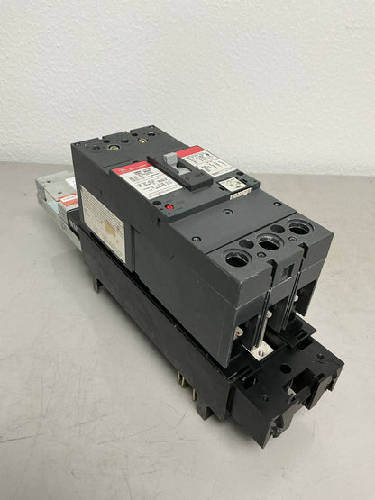 *CHIPPED* Used SFLA36AT0250 3 Pole, 100 Amps