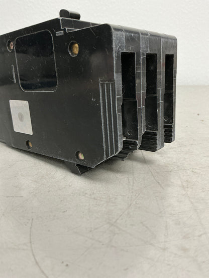 *CHIPPED* New Square D EDB34015 3 Pole, 15 Amps, 480 Volts