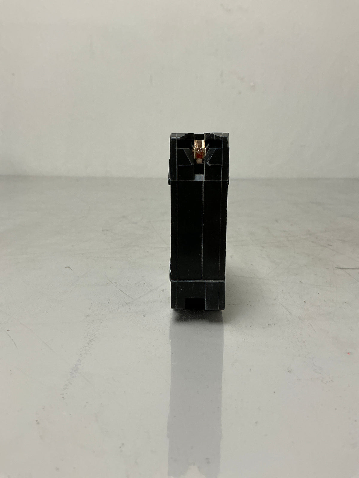 New Square D HOM120 1 Pole, 20 Amps, 120 Volts Circuit Breaker