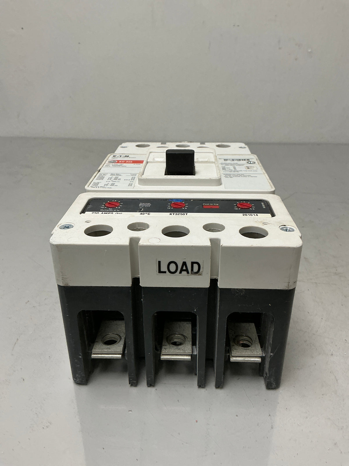 Used Eaton KD3400 3 Pole, 250 Amps, 600 Volts Circuit Breaker