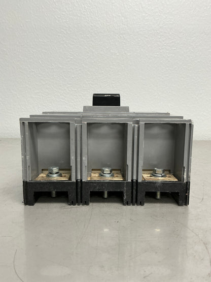 Used Siemens HJXD63B350 3 Pole, 350 Amps, 600 Volts