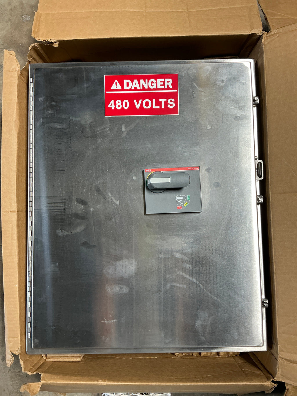 New ABB TMAX XT5H400 Breaker 400 Amps, Stainless Steel  Enclosure SCE-30H2412SSLP