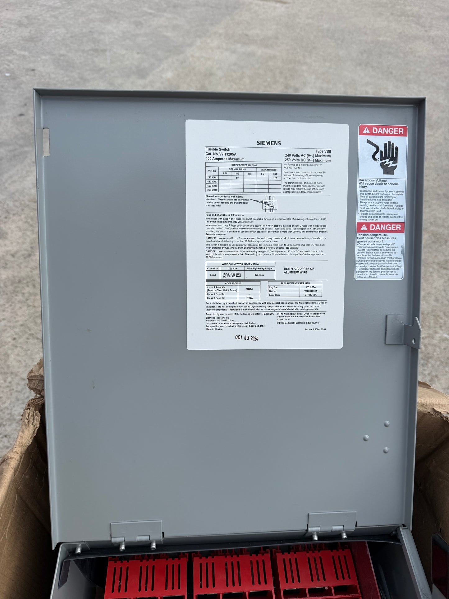 New V7H3205A 3 Pole, 400 Amps, 240 Volts