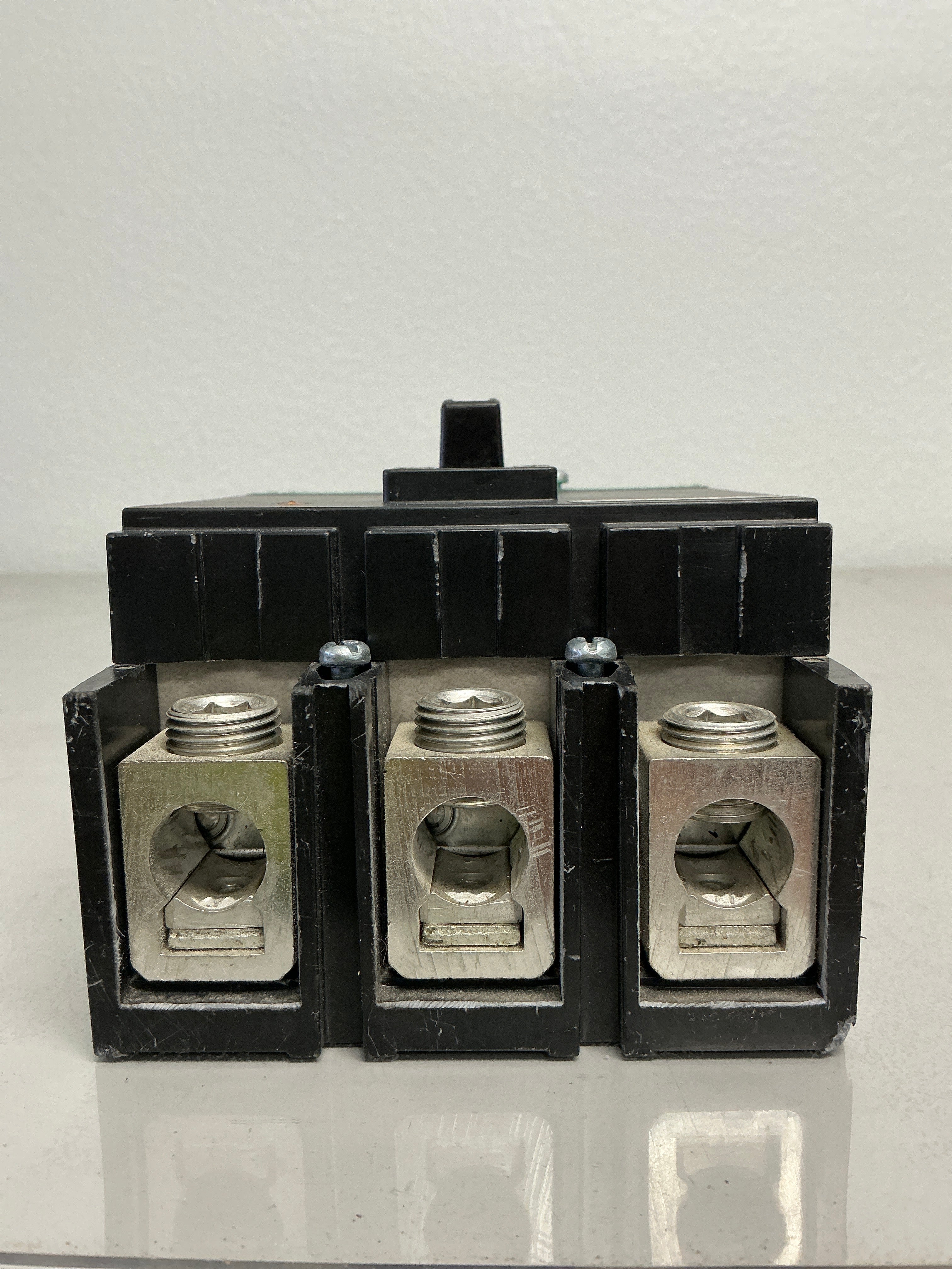 Used Square D QBL32225 225 Amps, 240 Vac, Circuit Breaker