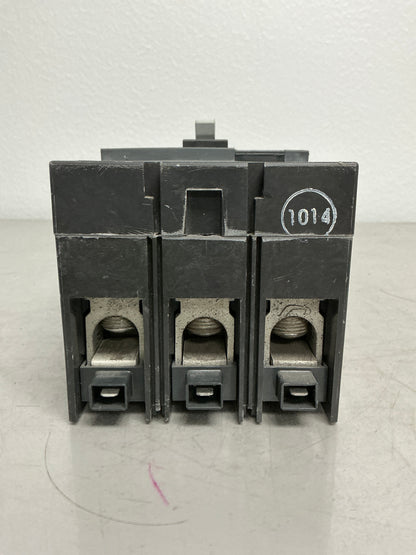 *CHIPPED* Used SFHA36AT0250 3 Pole, 250 Amps, 600 Volts