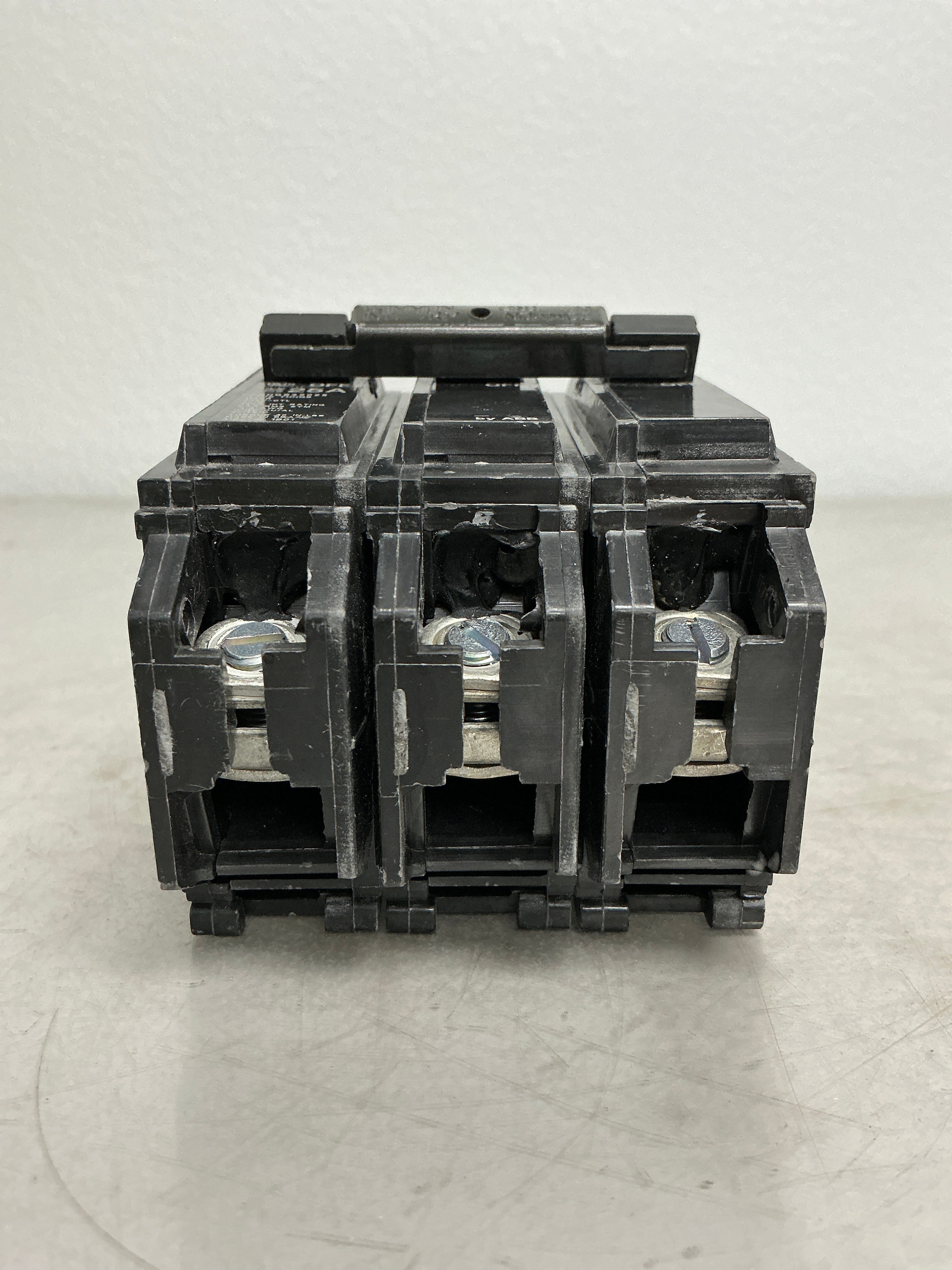 Used THHQB32025 3 Pole, 25 Amps, 240 Volts