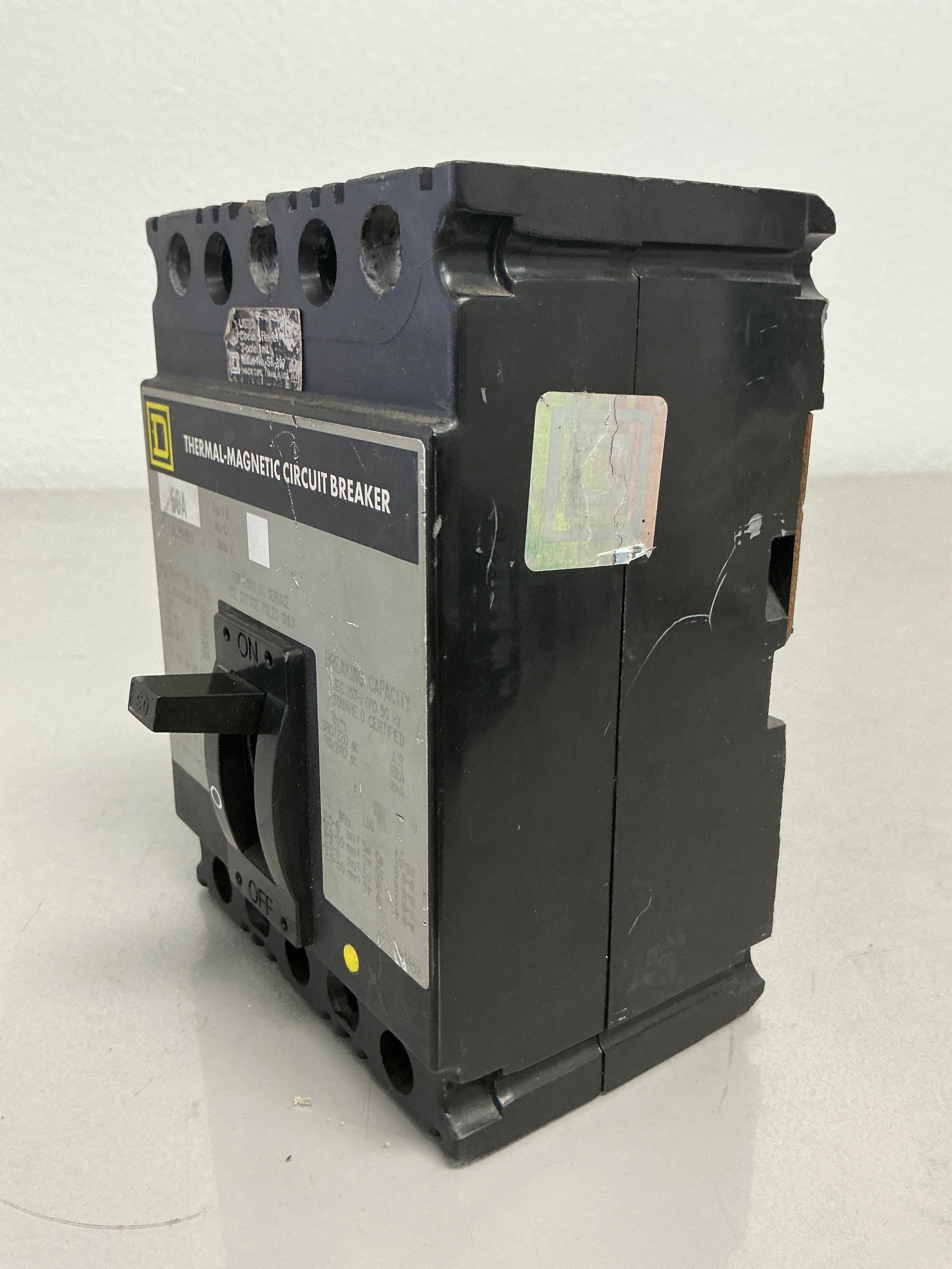 *CHIPPED* Used Square D FAL34060 3 Pole, 60 Amps, 480 Volts